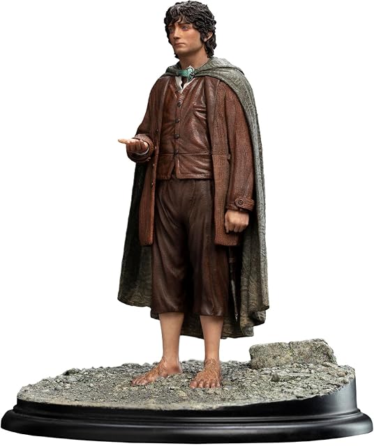 Foto 6 de 8 de Weta Workshop El Señor de los Anillos Estatuilla 1/6 Frodo Baggins, Ringbearer 24 cm
