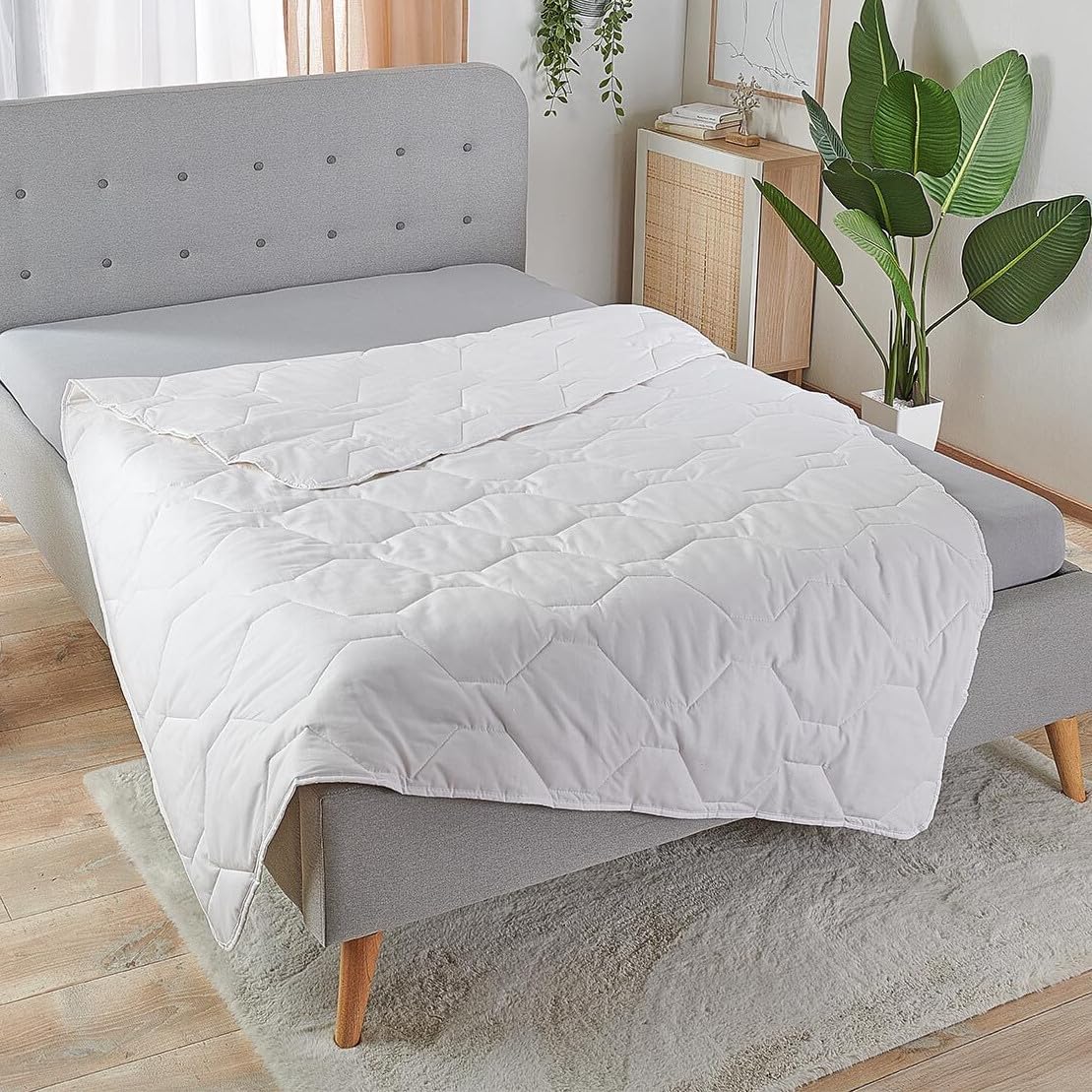 Traumschlaf Sommerdecke – Leichte Baumwolldecke für den Sommer – Atmungsaktiv & angenehm kühl – 100% Baumwolle – Natürlich & hautfreundlich - 160x210 cm