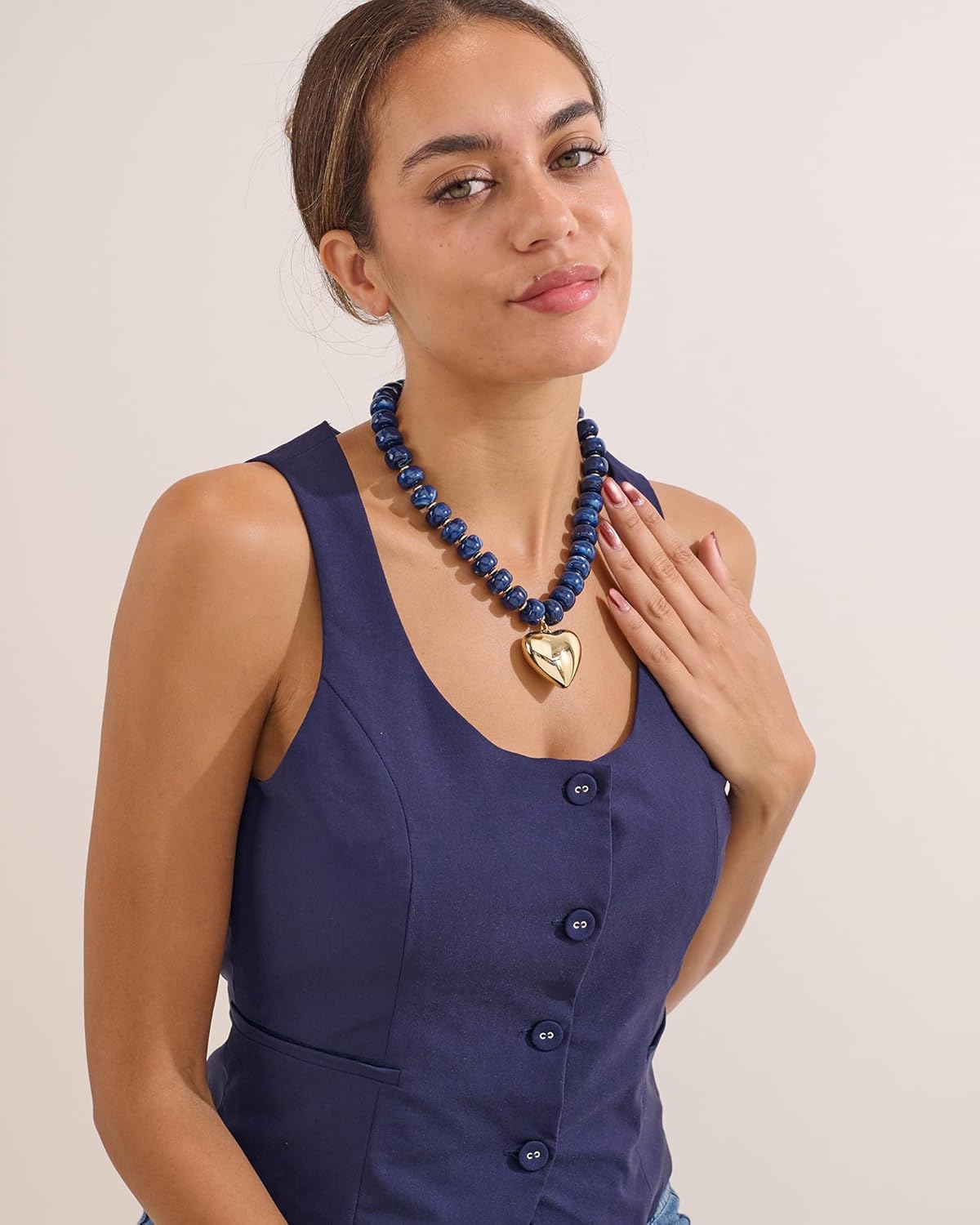 Gold Heart Pendant Necklaces for Women Colorful Acrylic Resin Beaded Choker Necklace Fashion Chunky Statement Beaded Heart Necklace - Image 3