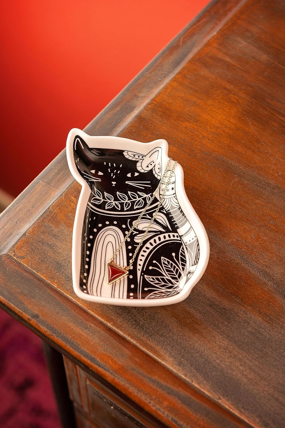 B&W Shaped Trinket Dish Dog