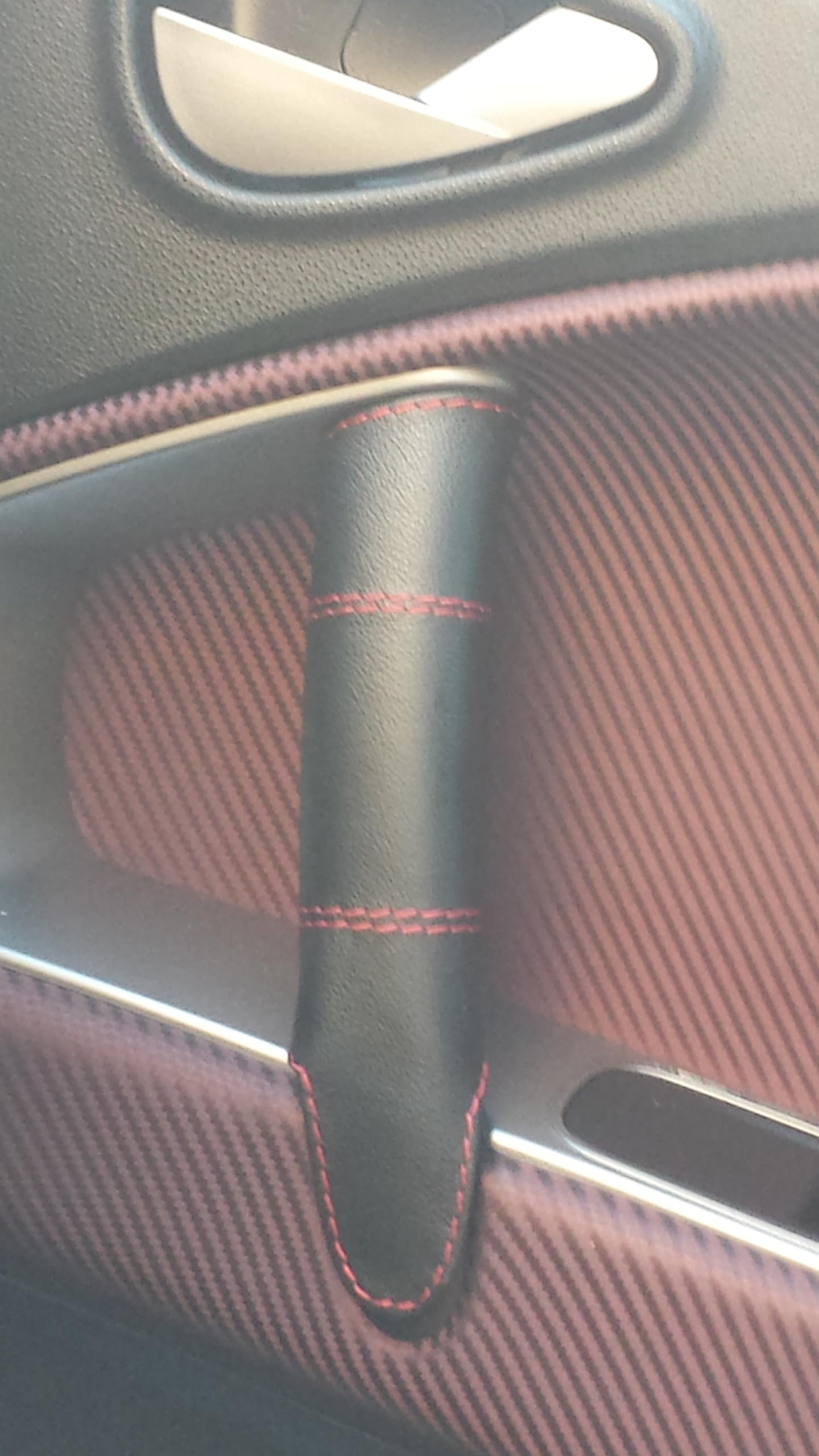 rivestimento in vera pelle per le maniglie interne destra e sinistra realizzate in vera pelle nera cuciture rosse compatibili con Alfa Romeo MITO