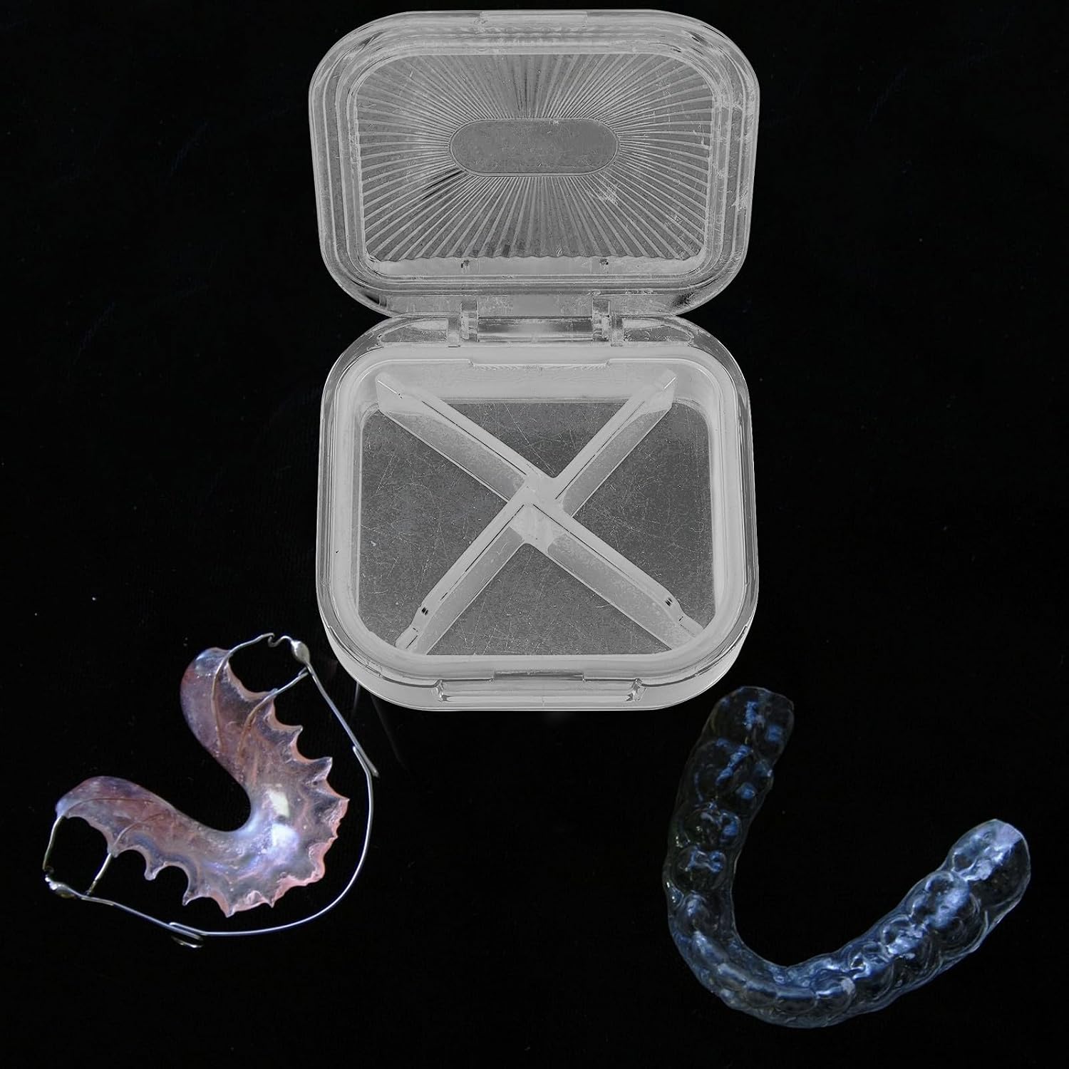 Portable Retainer Case Plastic Denture Container for Indoor Use White