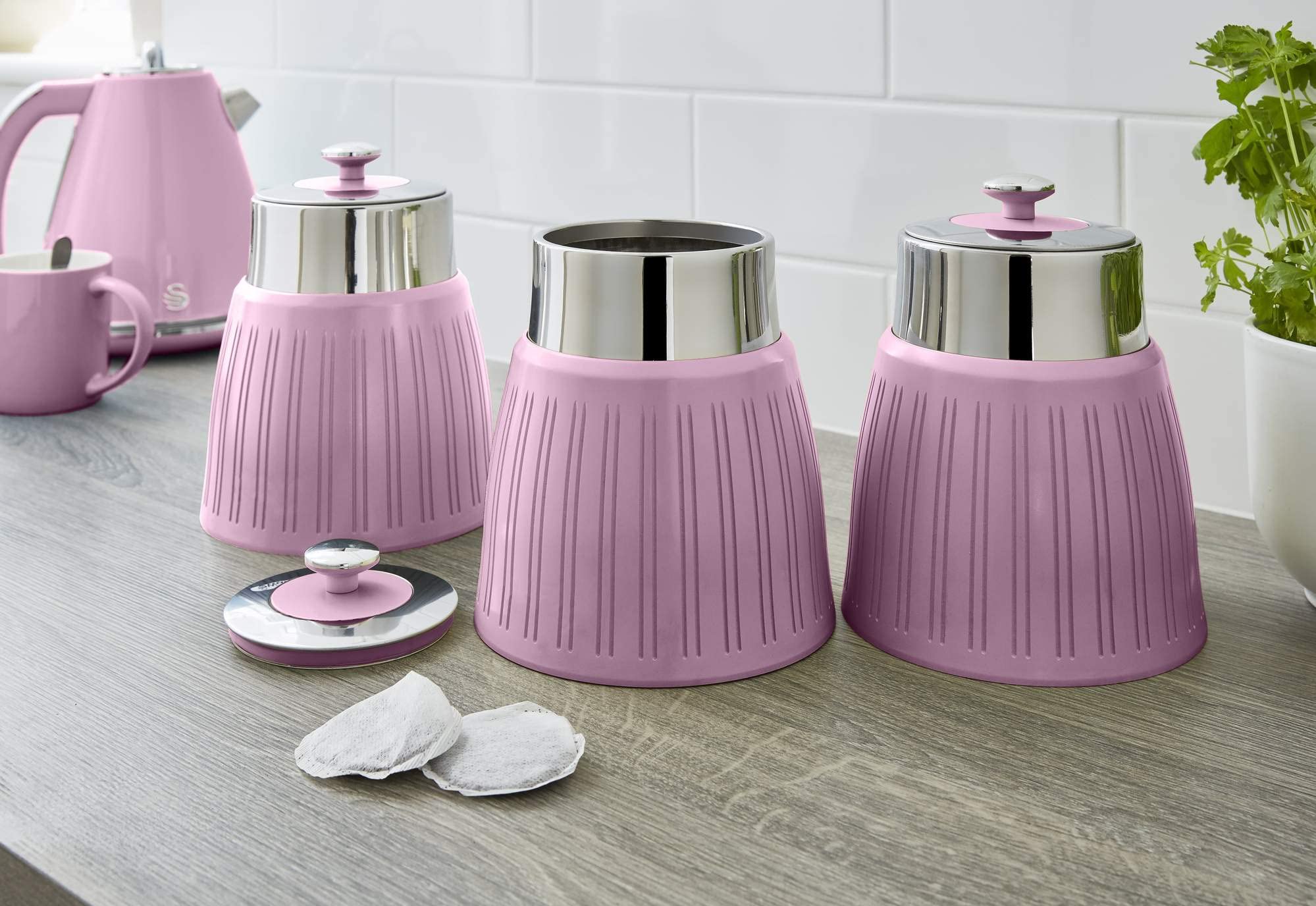 Swan SWKA1024PN Retro Set mit 3 Behältern, Rosa