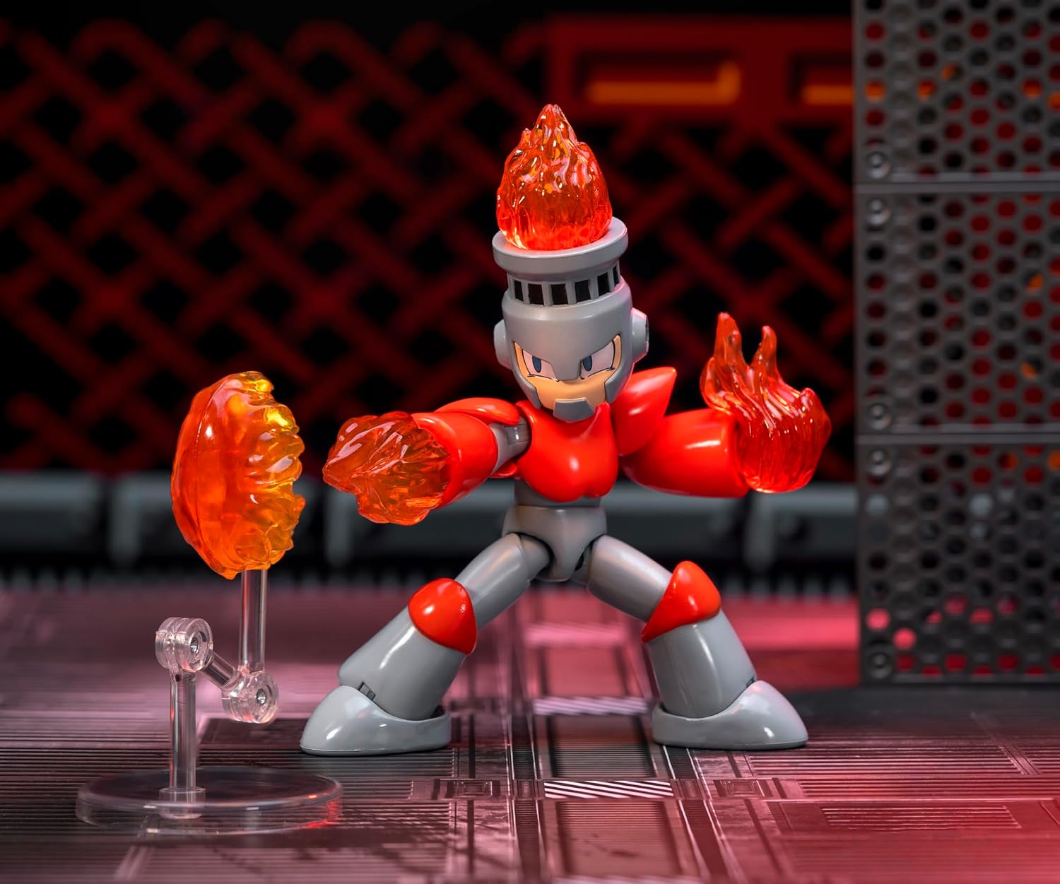 Jada Toys Mega Man FIRE Man Figure (11.5 cm) - Movable Collectible and Action Figure from The Megaman Video Game Series with Alternative Head, Hands and Accessories, for Fans and Collectors from 13