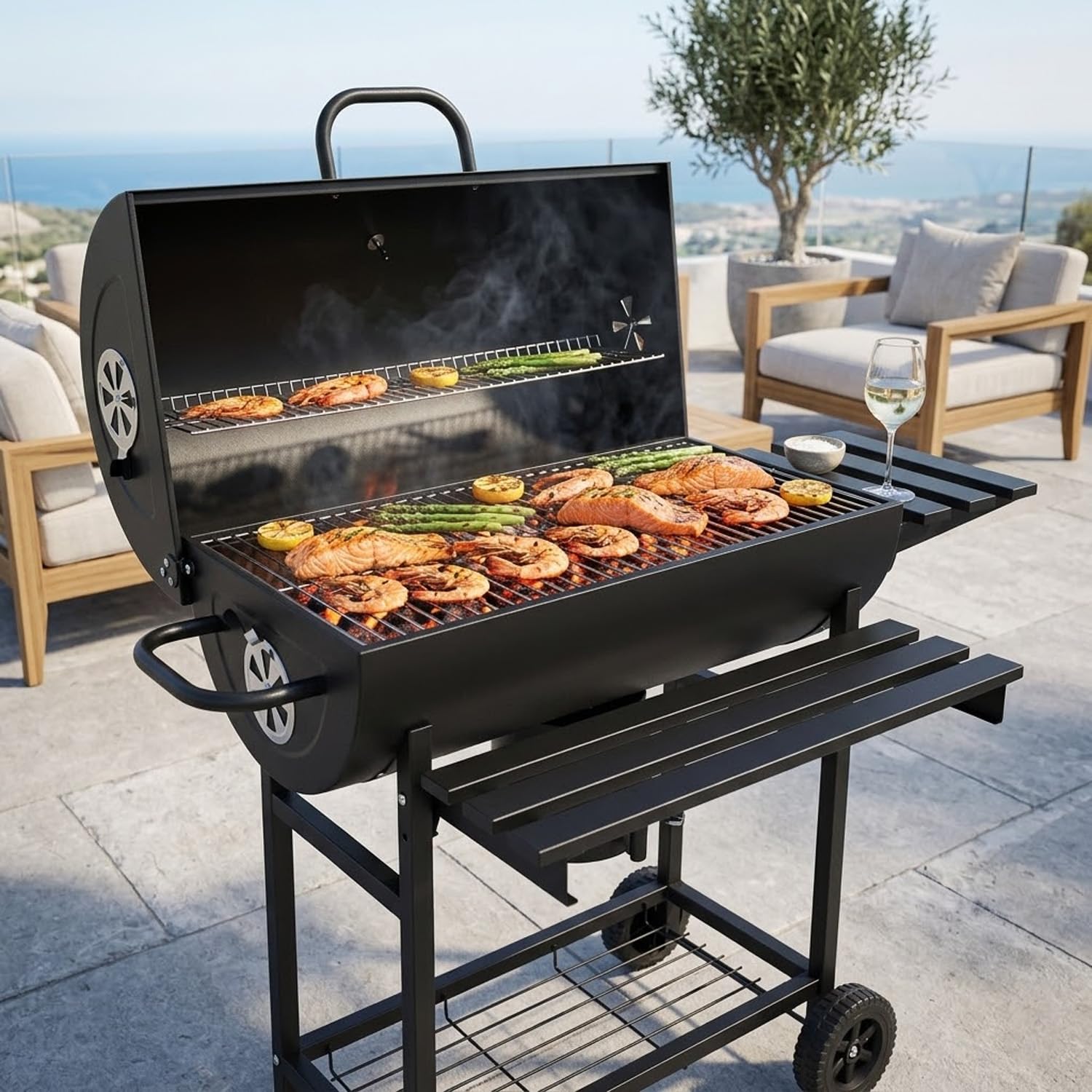 Barbecue A Carbone Con Coperchio Termometro Integrato Grill BBQ In Acciaio Con Ruote Ripiani E Ventilazione Regolabile Pinza E Guanti Ideale Per Giardino Terrazzo E Balcone 112 x 63.5 x 97 Cm Nero