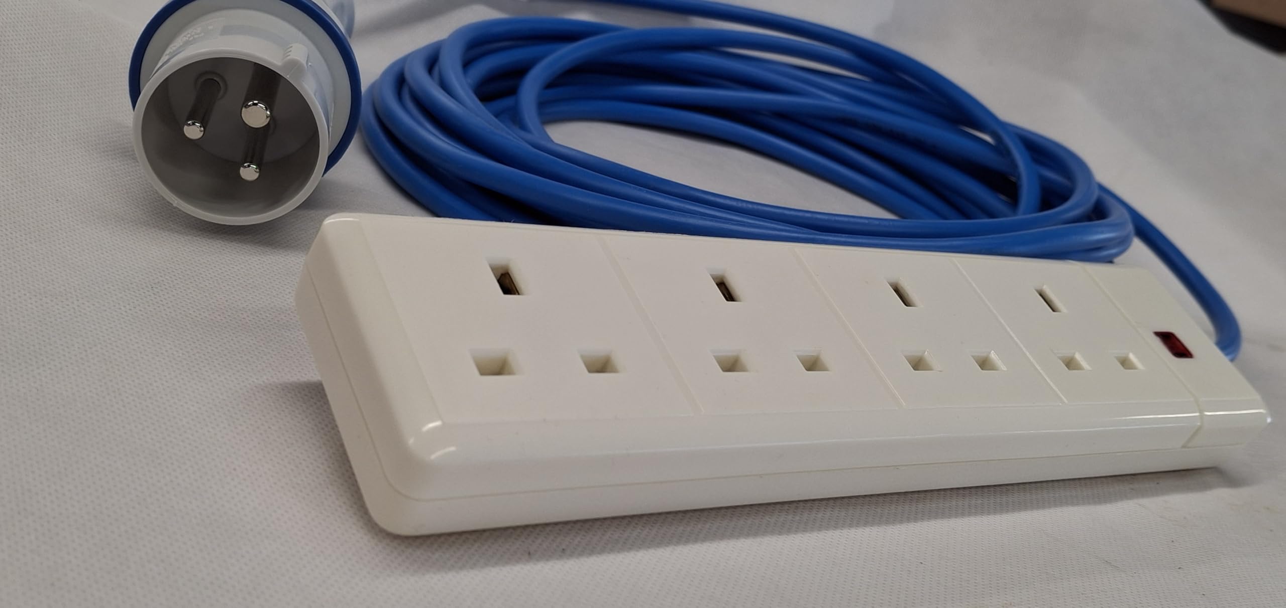 1,5 mm 230 V przedłużacz do przyczep kempingowych do przyczep kempingowych i kempingowych - 4-drożne gniazdo do podciągania - długość 20 metrów