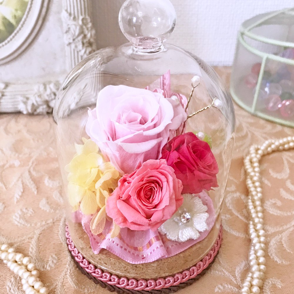 マリーアントワネット　大輪のピンクの薔薇　金額縁 マリーアントワネット 大輪のピンクの薔薇 金額縁