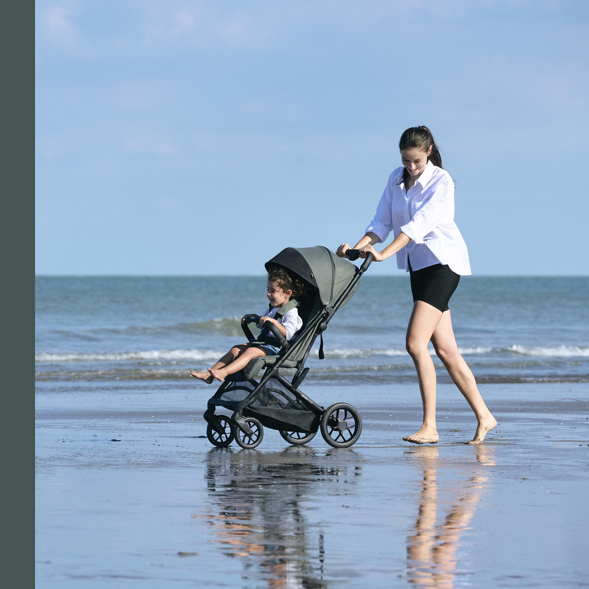 Inglesina Maior Passeggino Compatto 7,9 kg, Ruote Grandi Ammortizzate, Seduta Ampia All Season, UPF 50+, fino a 22 kg, Taiga Green