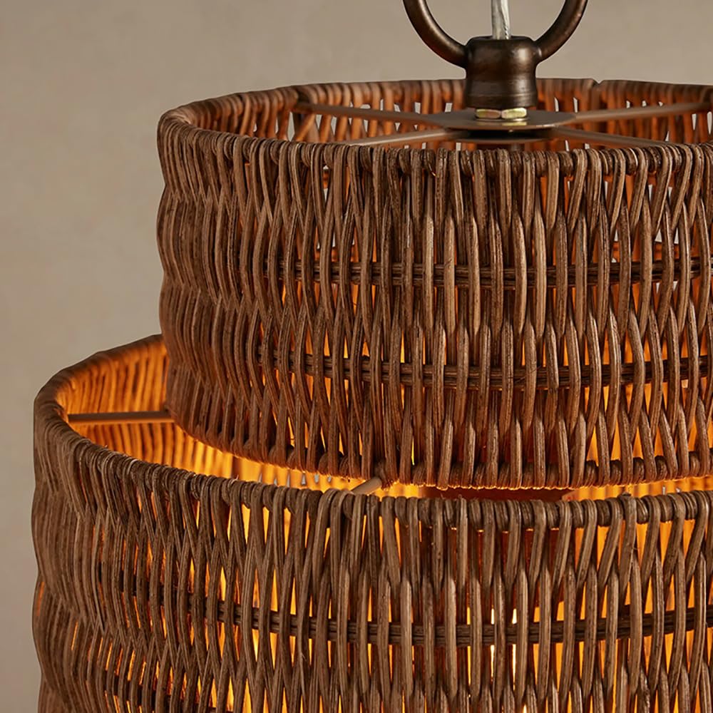 Lampa Wisząca Boho Rattan, Ręcznie Tkana Lampa Wisząca Do Wyspy Kuchennej. Ręcznie Tkany Klosz Z Rattanu Z Regulowanym Kablem Tworzy Ciepłe Oświetlenie Wysp Kuchennych I Jadalni.