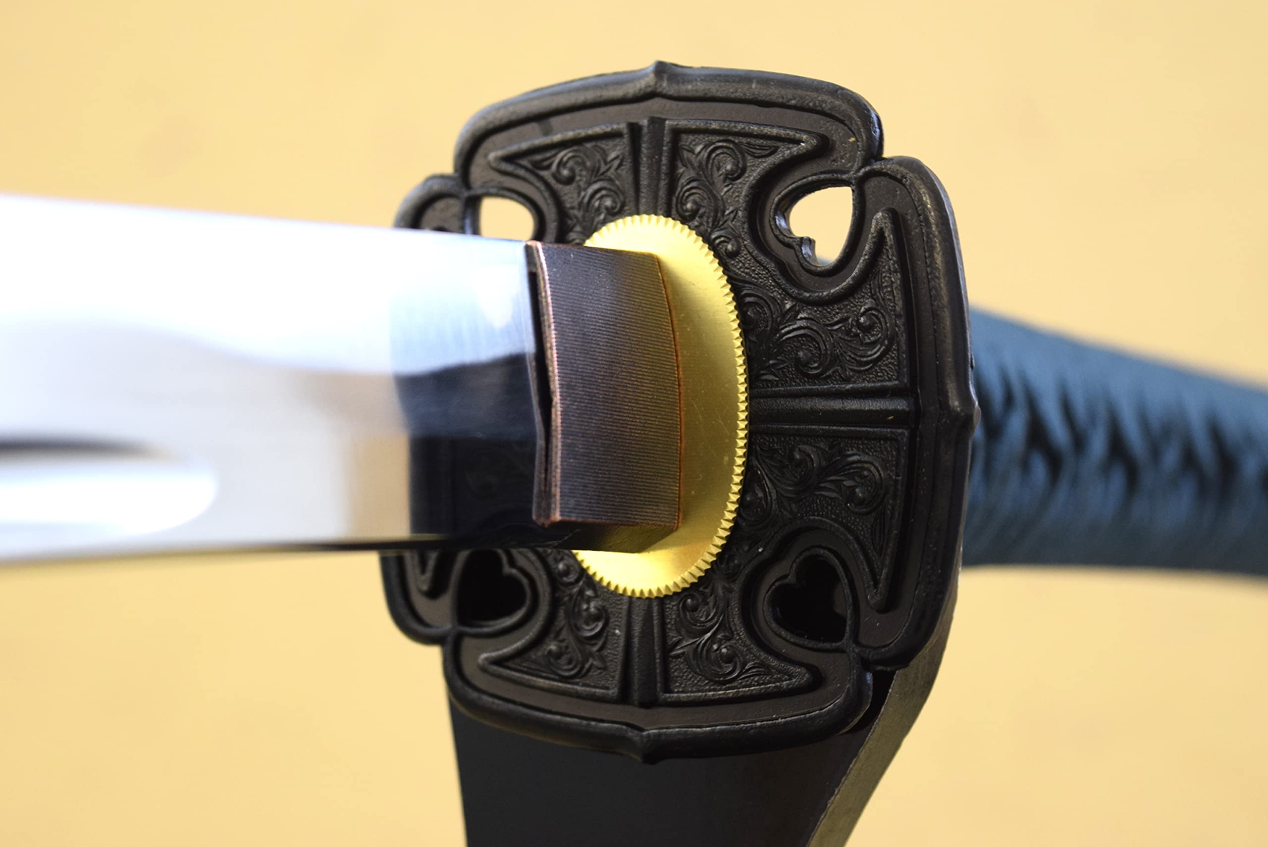Amazon.co.jp: しのびや 居合練習刀 五郎入道正宗 砂型刀身 2尺4