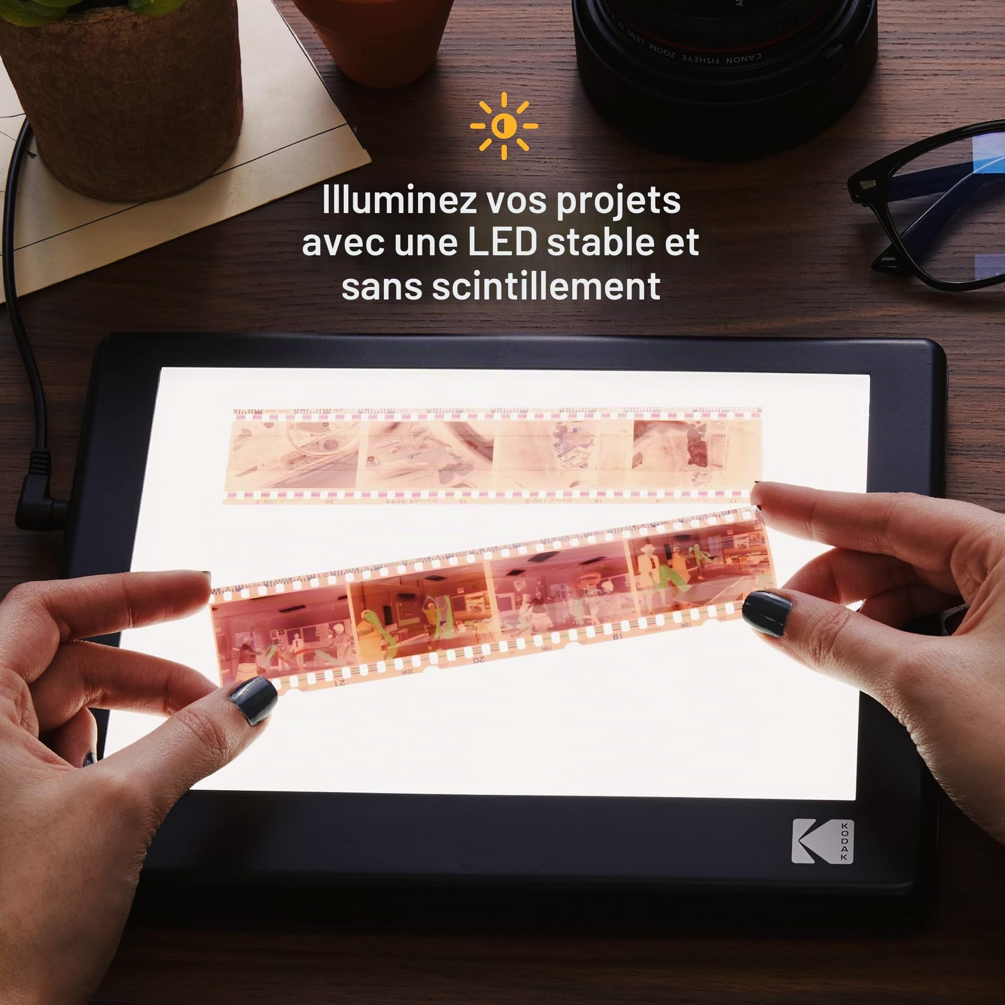 KODAK Boîte à lumière LED 17,8 x 12,7 cm pour négatifs, diapositives et films | Panneau lumineux pour visualiser et numériser des photos, dessin de tatouage, esquisse d'artiste, pochoir
