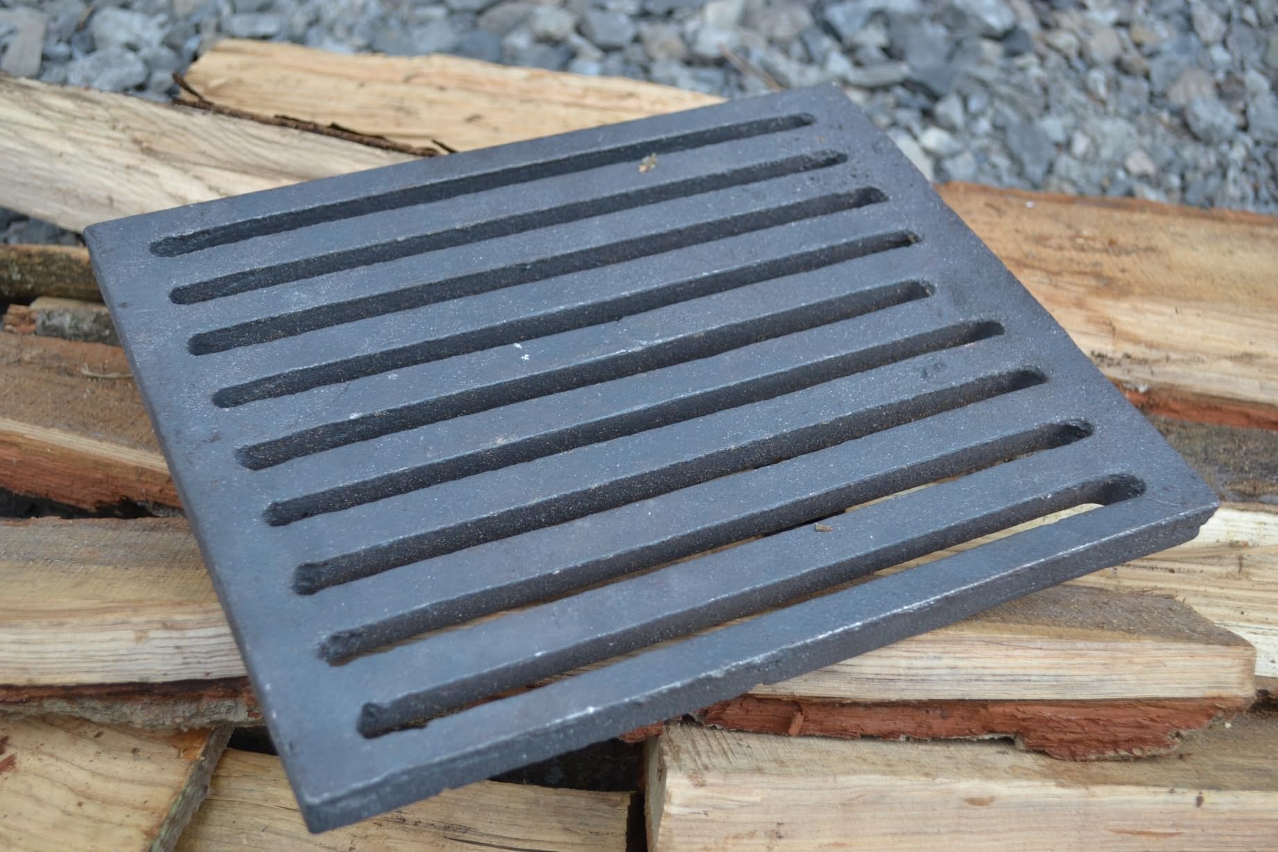 SEZAM Griglia in Ghisa, 28 x 23 cm, Metallizzato, Adatta per Forno e Camino