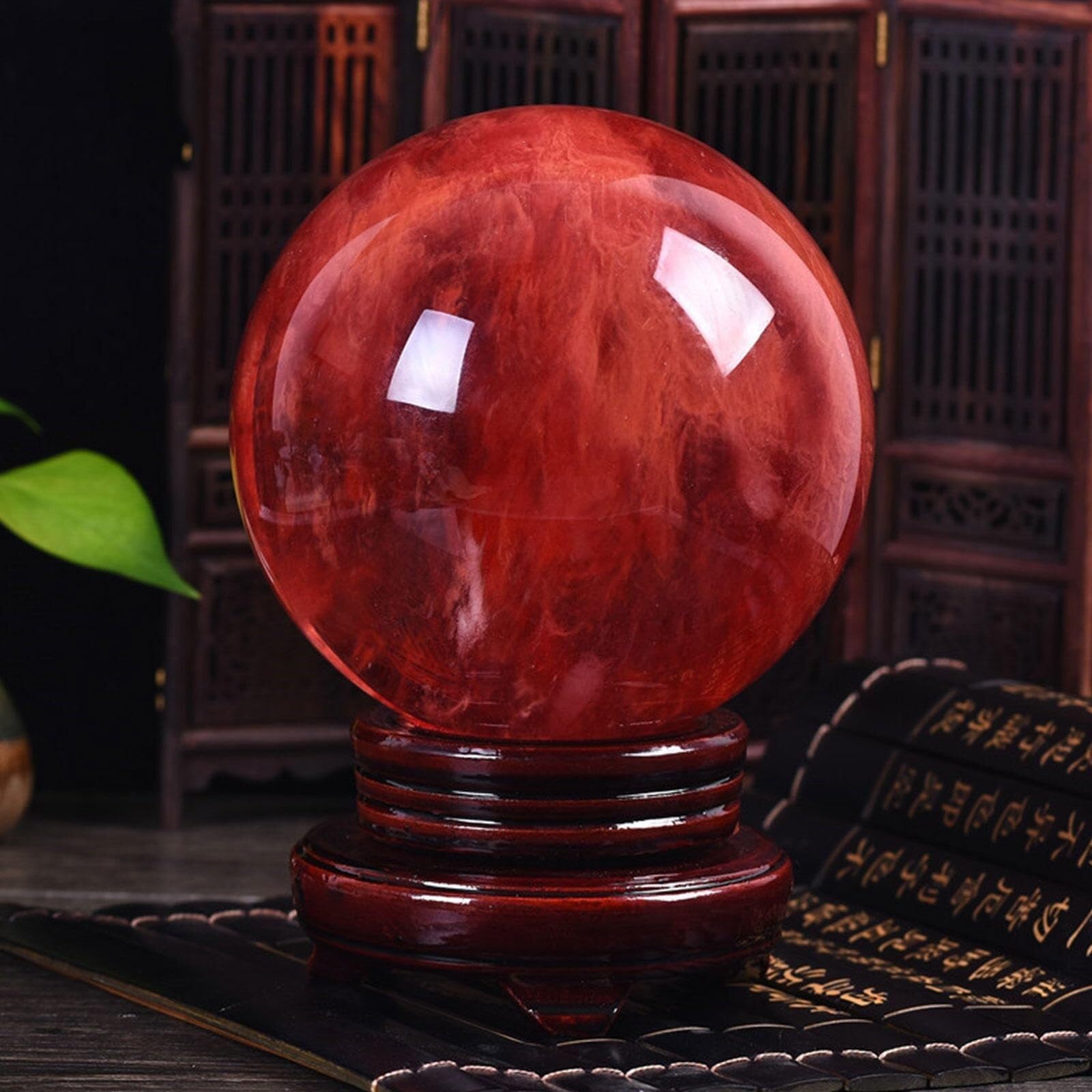 Sfera di cristallo naturale in ghisa, sfera di cristallo rosso, sfera di cristallo per meditazione, divinazione, per sfera decorativa, divinazione o Feng Shui, sfera di indovinazione (5-6 cm)