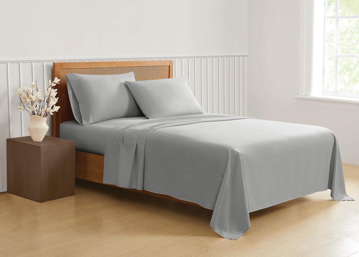 TRULY SOFT Green Solid Grey Split King 5 Piece Sheet Set, Solid Color Themed, Oeko-TEX Certified Confidence