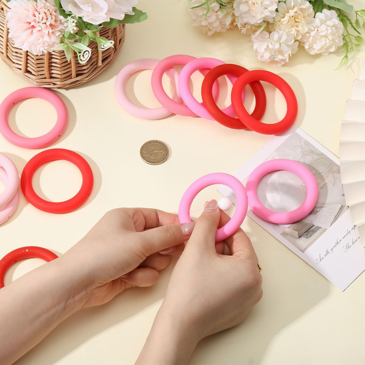 20Pcs Valentine's Day Silicone Beadable O Rings 65mm Round Loop with 2 Hole Red Focal Silicone Focal Beads Rings for DIY Keychain Bracelet Necklace Hanging Jewelry Making