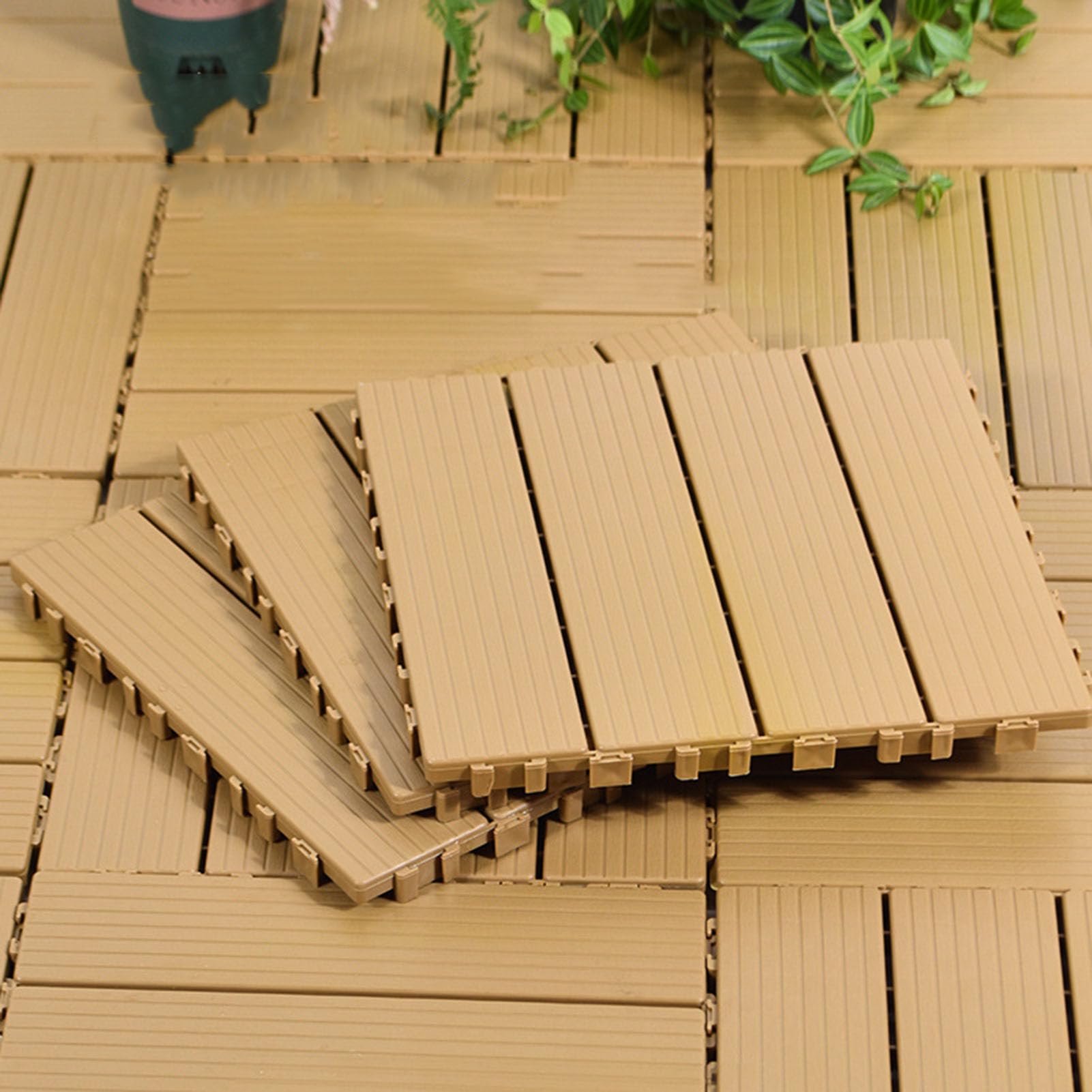 Dalles clipsables exterieur WPC Résistant aux intempéries pour Revêtement sol extérieur Terrasse Balcon Veranda Abri de jardin Beige 11pcs