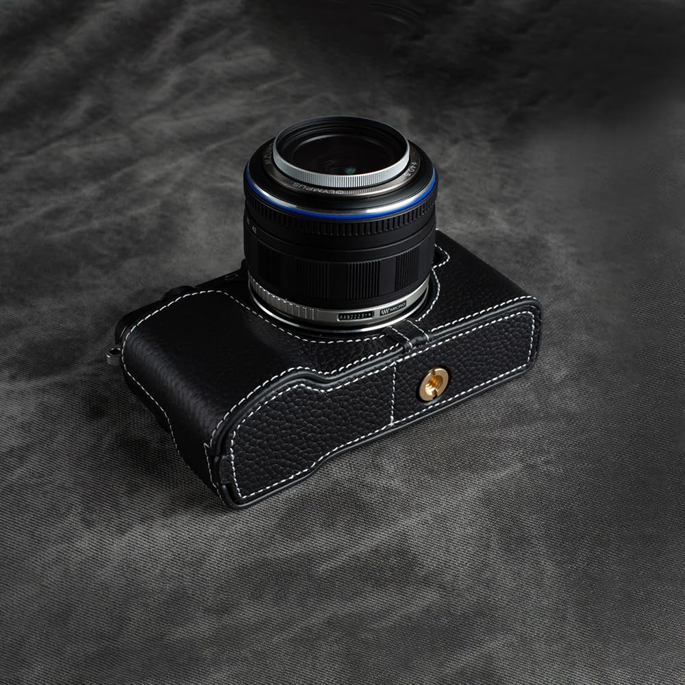 Amazon | DBZZ 本革製ハーフケース, 黒色 OLYMPUS PEN E-P5用