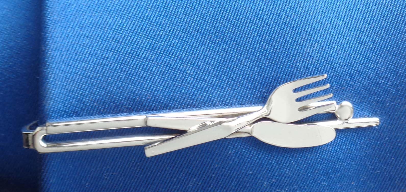 Krawattennadel Messer & Gabel silbern glänzend ca. 6,7 cm lang made in Germany + Geschenkbox Accessoire für die Seidenkrawatte