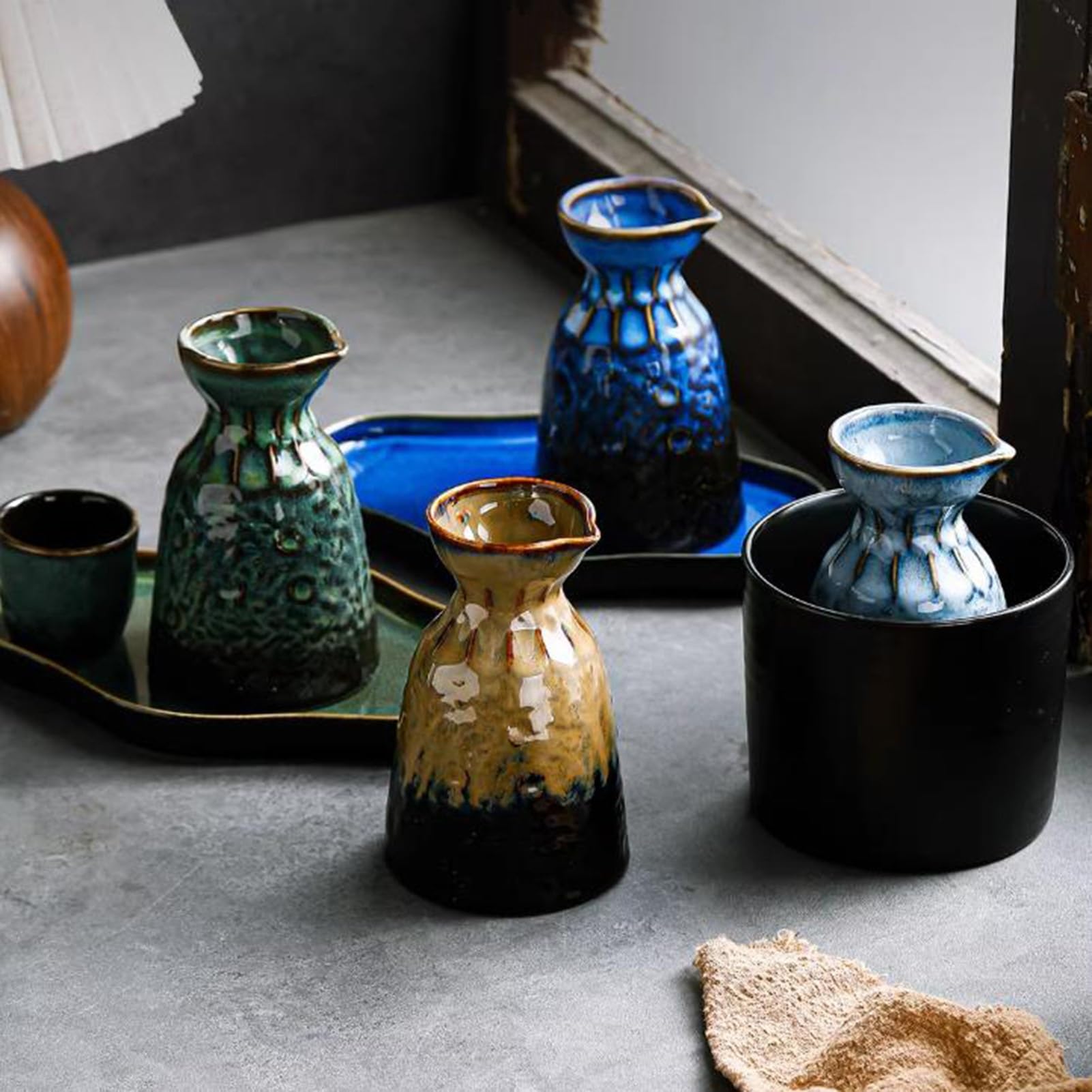 Ensemble à saké – Pichet en céramique et tasses de service traditionnelles en porcelaine pour la maison et le salon de thé, idéal pour le saké et le vin