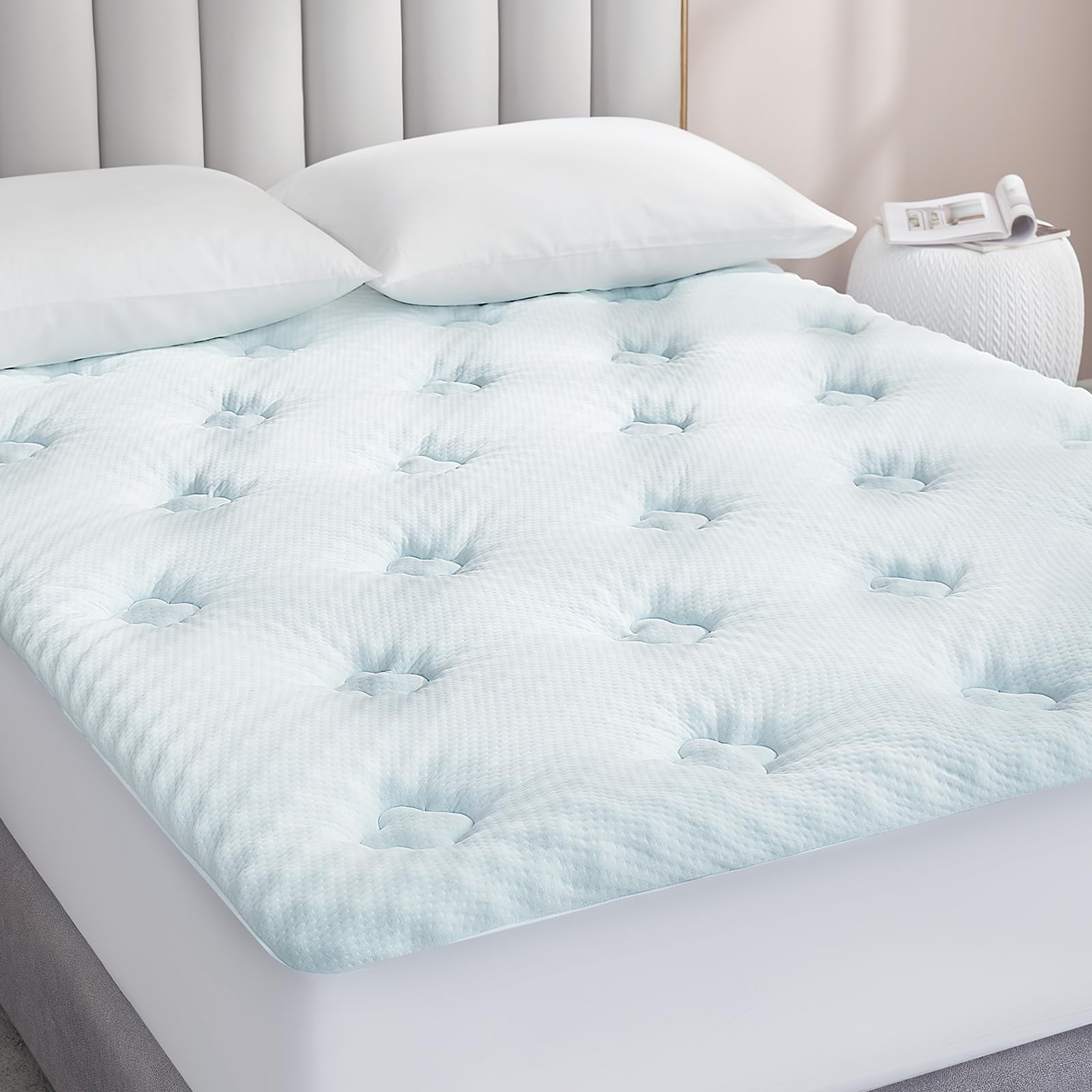 Luxury Mattress Topper Small Double Size Soft & Cool, 100 Pure