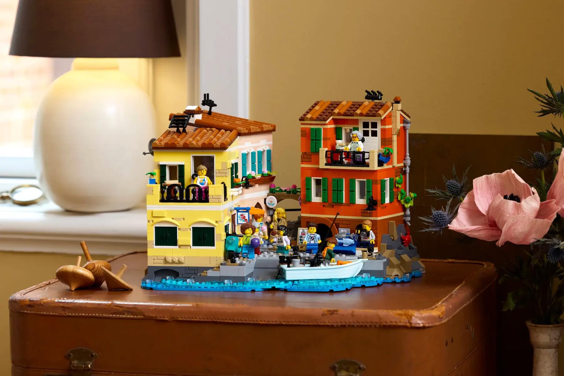 LEGO 21359 İtalyan Rivierası : Amazon.com.tr: Oyuncak