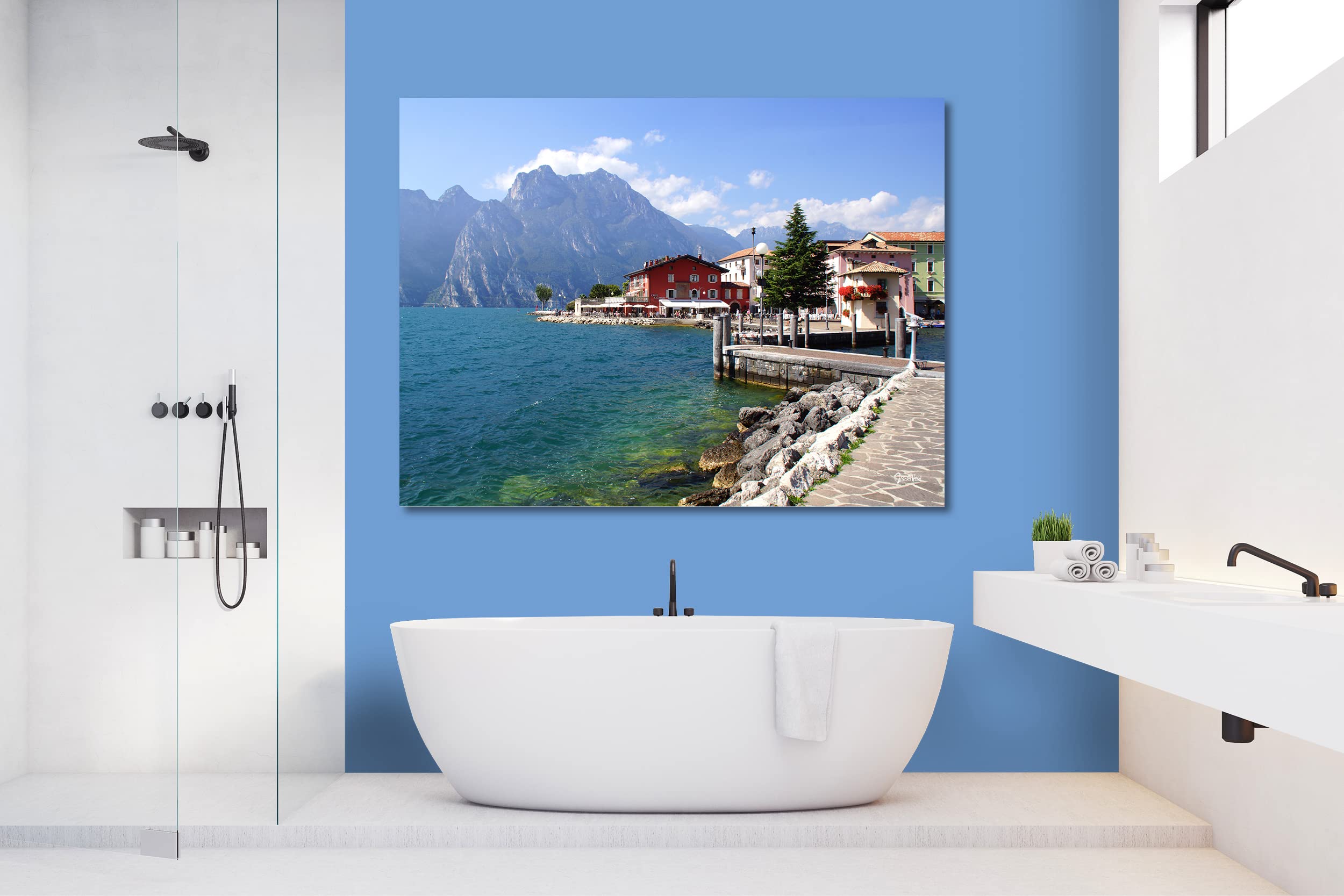 Glücksvilla - Gardasee Torbole (Acrylglas-Bild 5 mm, 40 x 30 cm) aus DE - Kunstdruck XXL Deko-Wandbild quer - See Italien Berge Boje Steg Tirol Riva