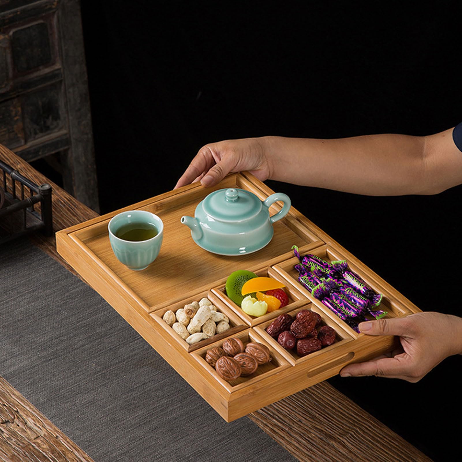 HUHJYUGE Plateau de Service en Bambou, Plateau À Collations en Bambou avec Compartiments, pour Fruits Secs, Bonbons, Noix, Desserts, Maison Ou Table À Thé (39x28x3.5cm)