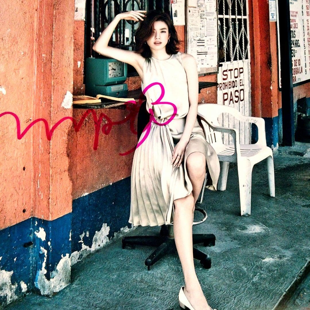ハン・ヒョジュ直筆サイン入り特大写真…Han Hyo-joo…春のワルツ… ハン・ヒョジュ直筆サイン入り特大写真…Han Hyo-joo…春のワルツ