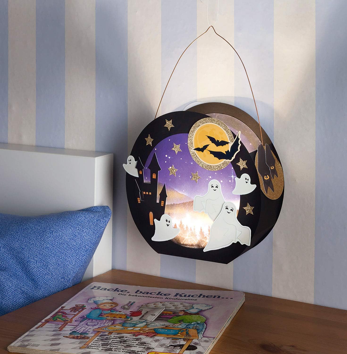 folia 68102 Ghost Lantern Kit with Lantern Stick and LED Light Multi-Coloured