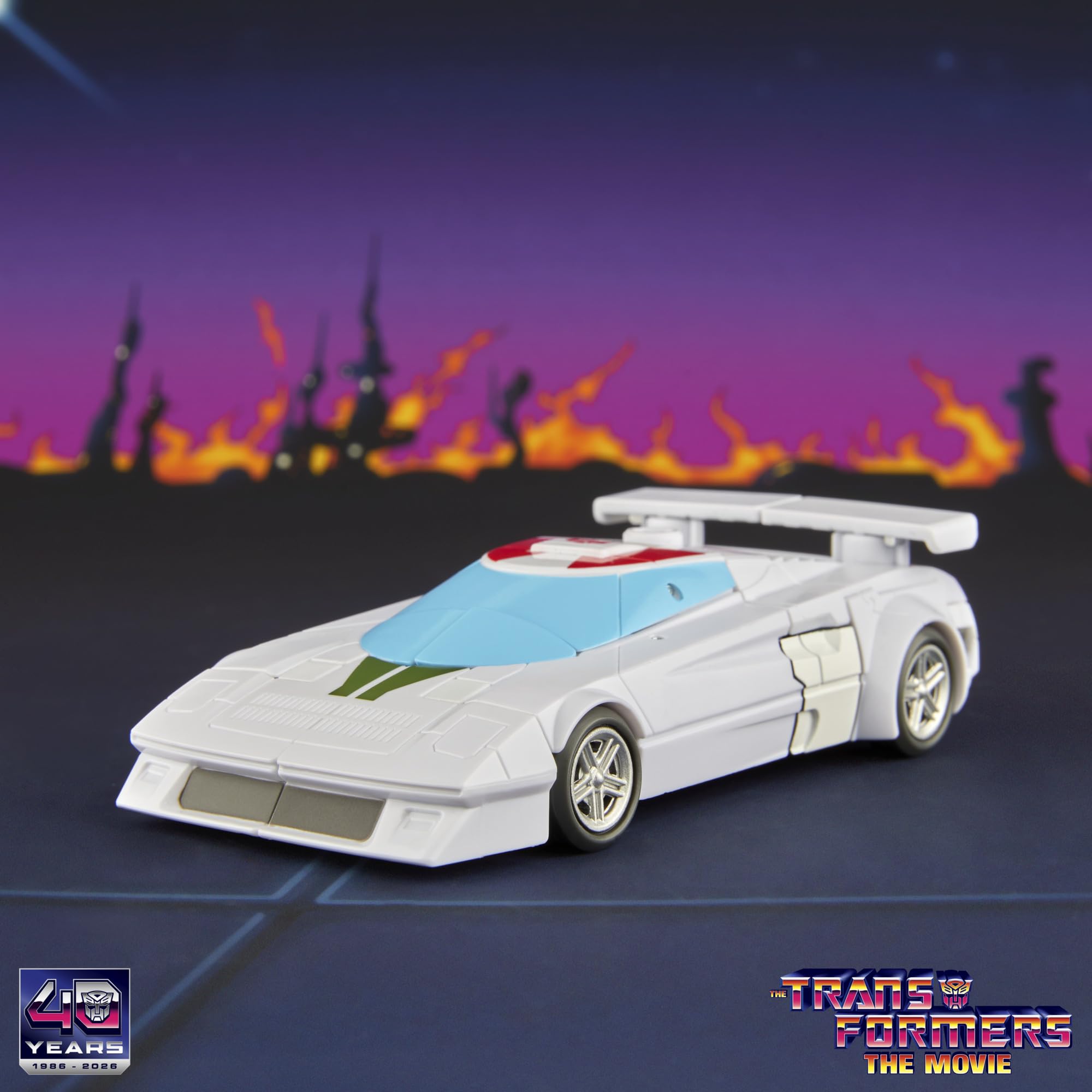 Wheeljack klasy Deluxe z kolekcji Transformers Studio Series z filmu ""The Transformers: The Movie"", 12,5-centymetrowa przekształcająca się figurka, zabawkowe roboty dla dzieci w wieku od 8 lat