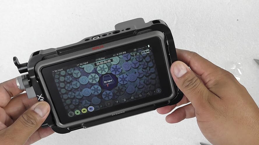 Amazon | Atomos Ninjaシリーズ用SmallRigケージ NATOレールとケーブル