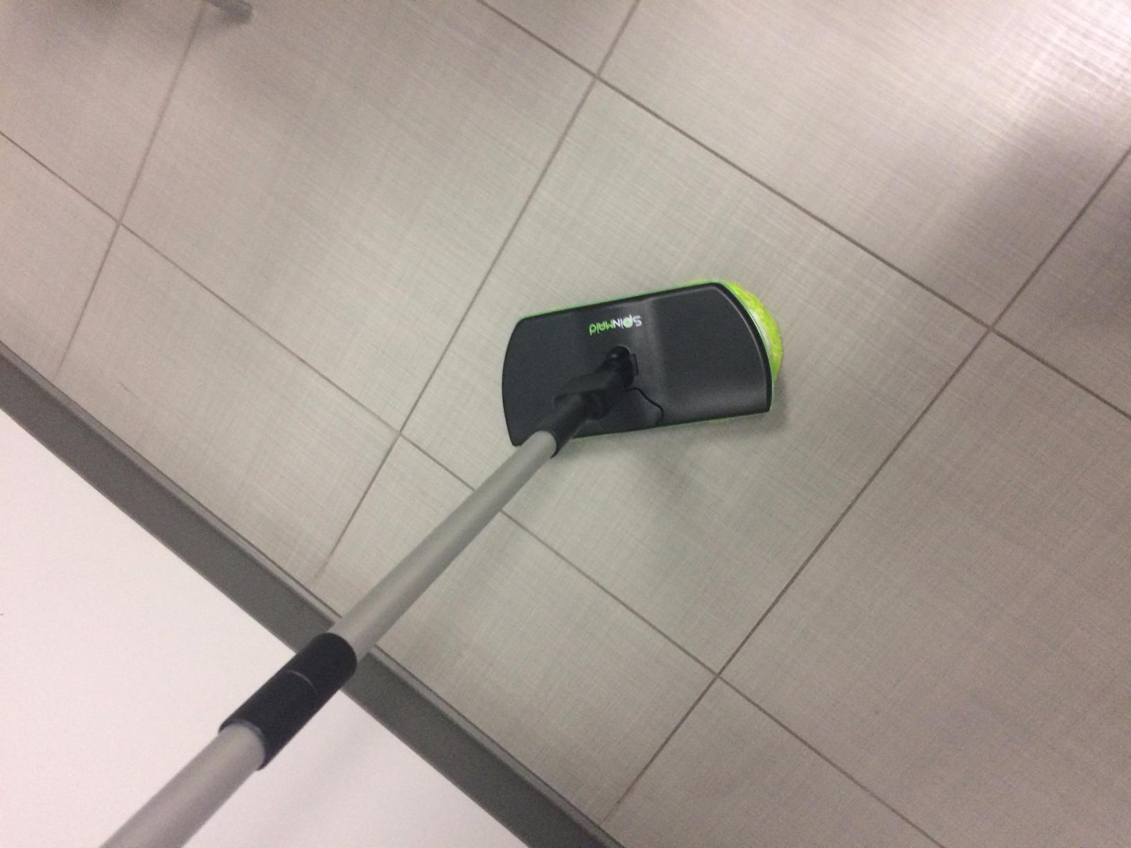 It's lightweight and very easy to use