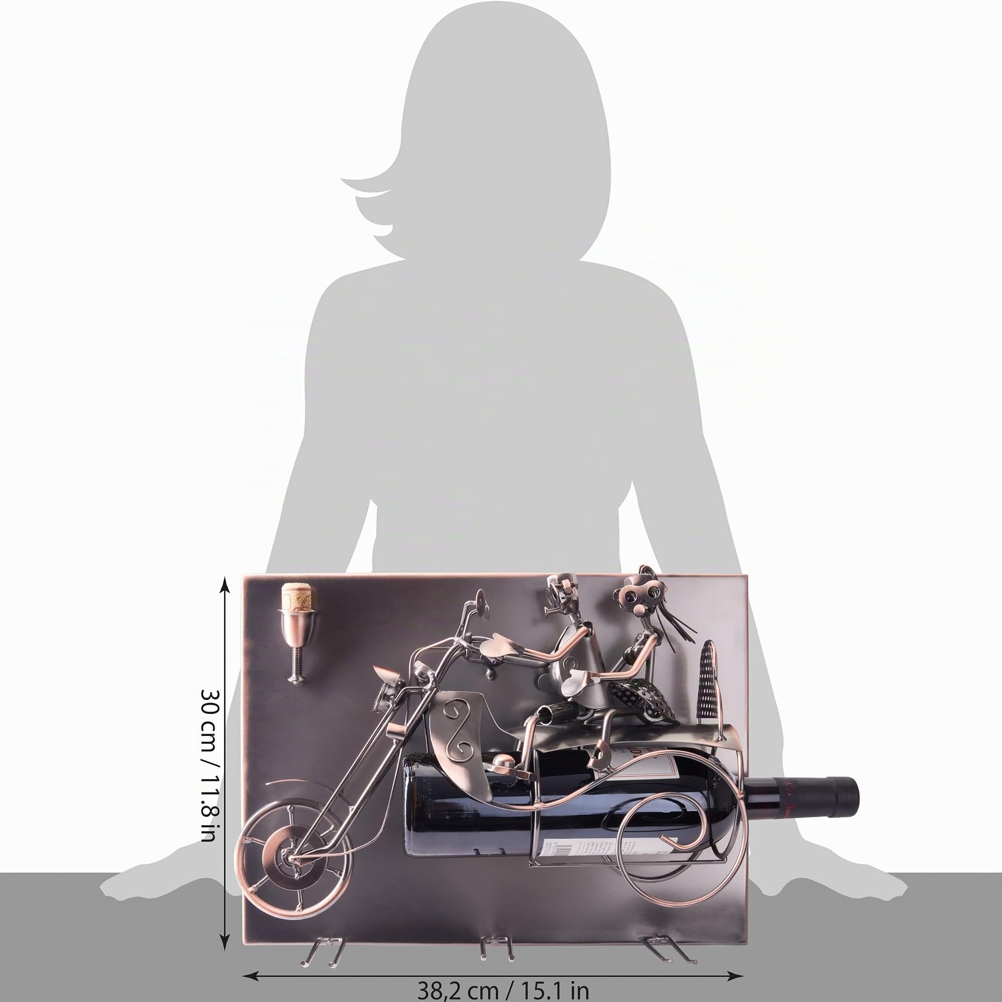 BRUBAKER Weinflaschenhalter Paar auf einem Motorrad - Wall Art Bild Metall - mit 3 Glashaltern - inklusive Grußkarte für Weingeschenk