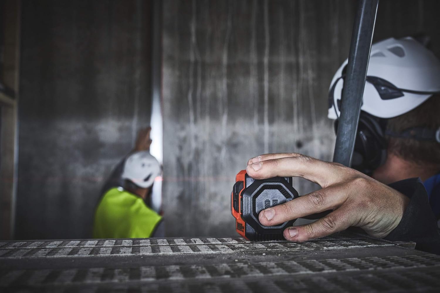 🔥 Cаѕhbасk uр tо 70% Johnson Level & Tool 40-6603 Self-Leveling Cross-Line Laser, Red, 1 Laser