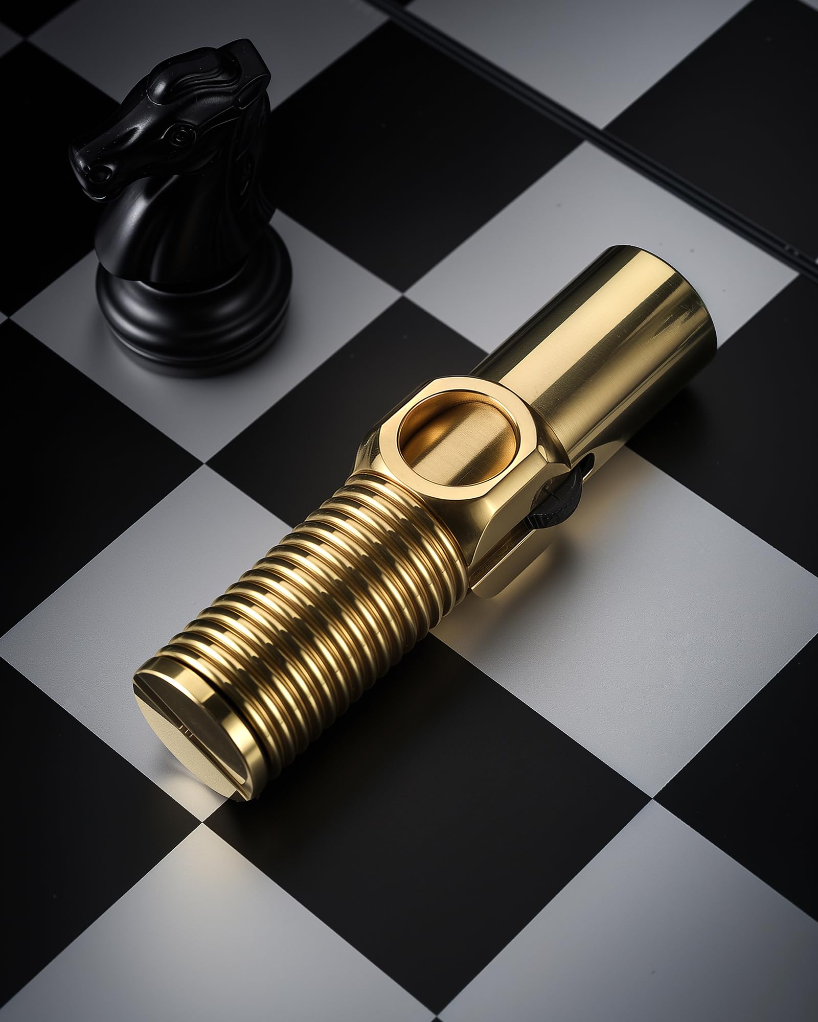 Thorens Big Screw Briquet Trench à Essence Laiton Anti-Vent | Vintage, rechargeable, flamme douce, double flamme, télescopique, molette, camping, cadeau homme unique