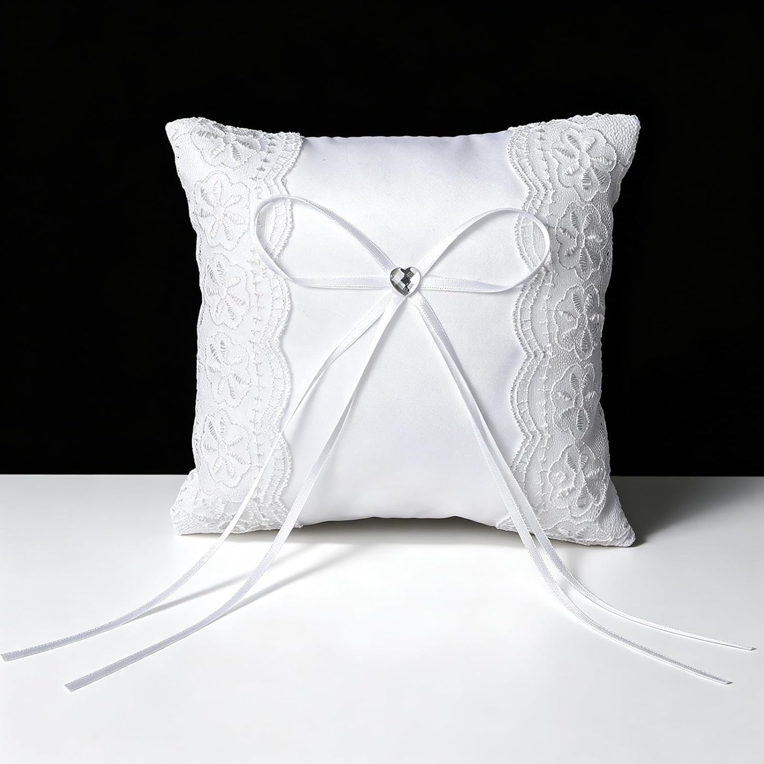 Ouligay 5.91 Inch Wedding Ring Pillow, Elegant Ivory Lace Ring Bearer Pillow with Simple Lace, Bow for Wedding Party Ceremony