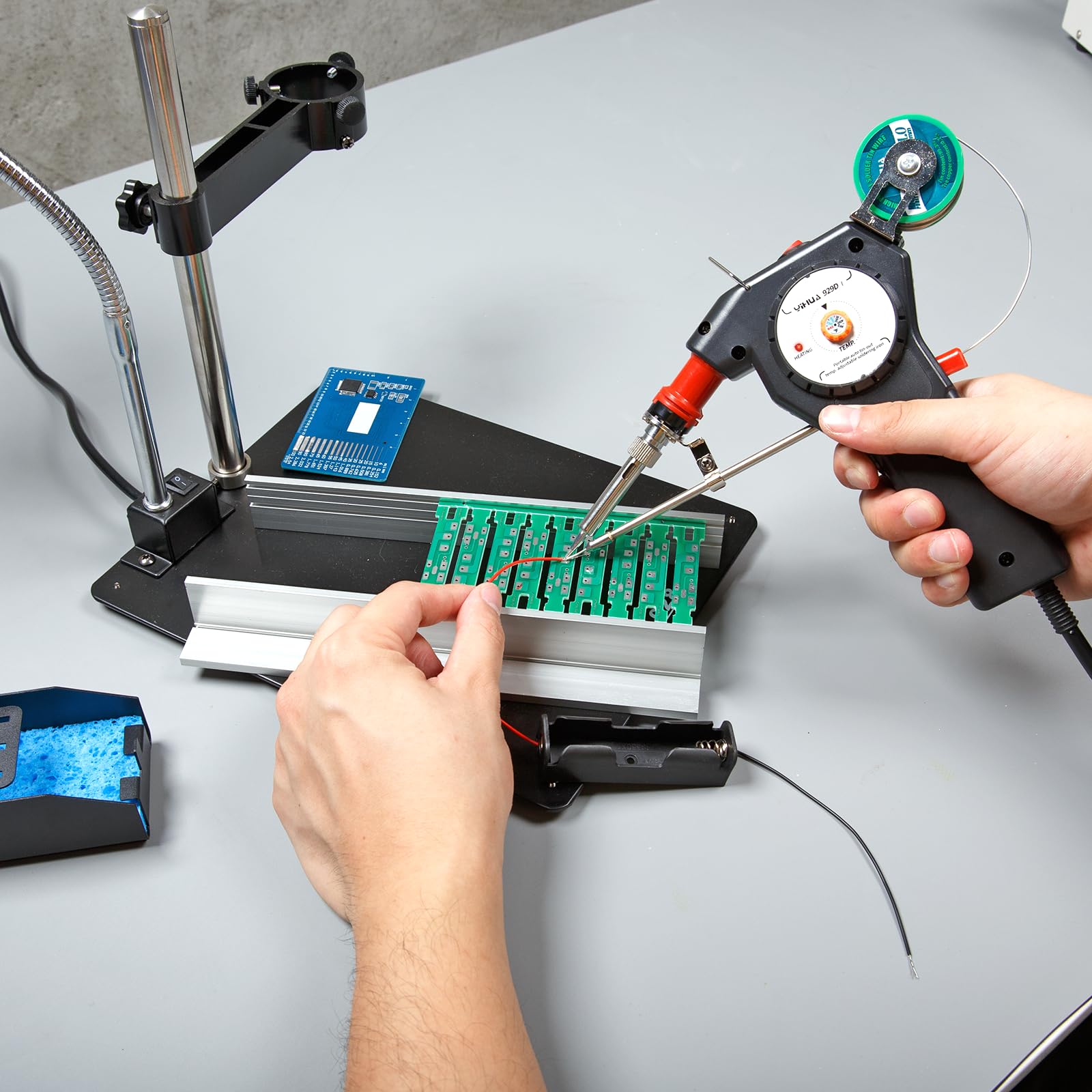 YIHUA 929D-I - Pistola de soldadura motorizada de alimentación automática con temperatura precisa variable (200.0-450.0 °C), interruptor de encendido y apagado, dial de ajuste de temperatura para