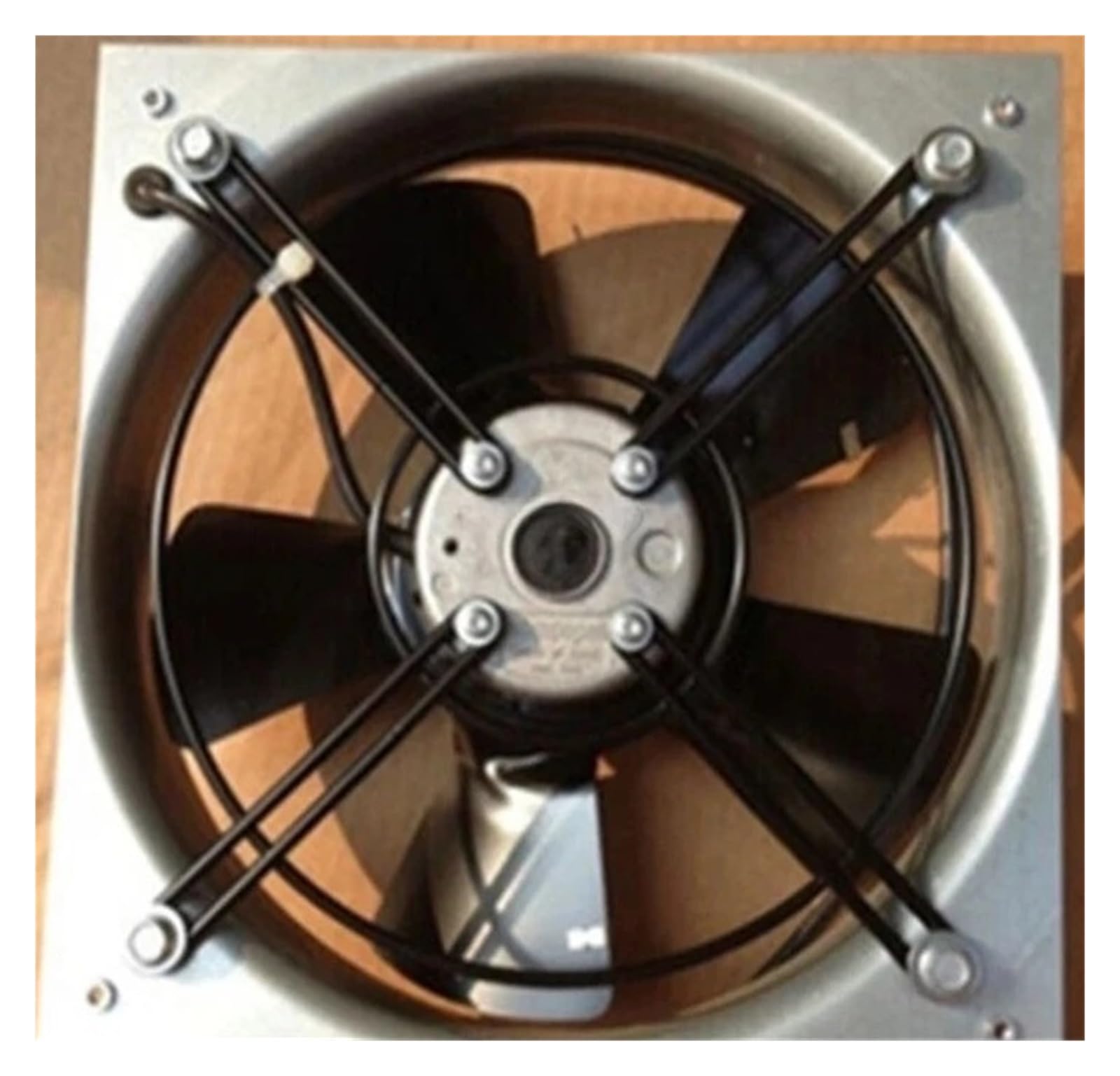 Ventilateur W2D250-GA02-07 400V robuste pour refroidissement d'armoires électriques