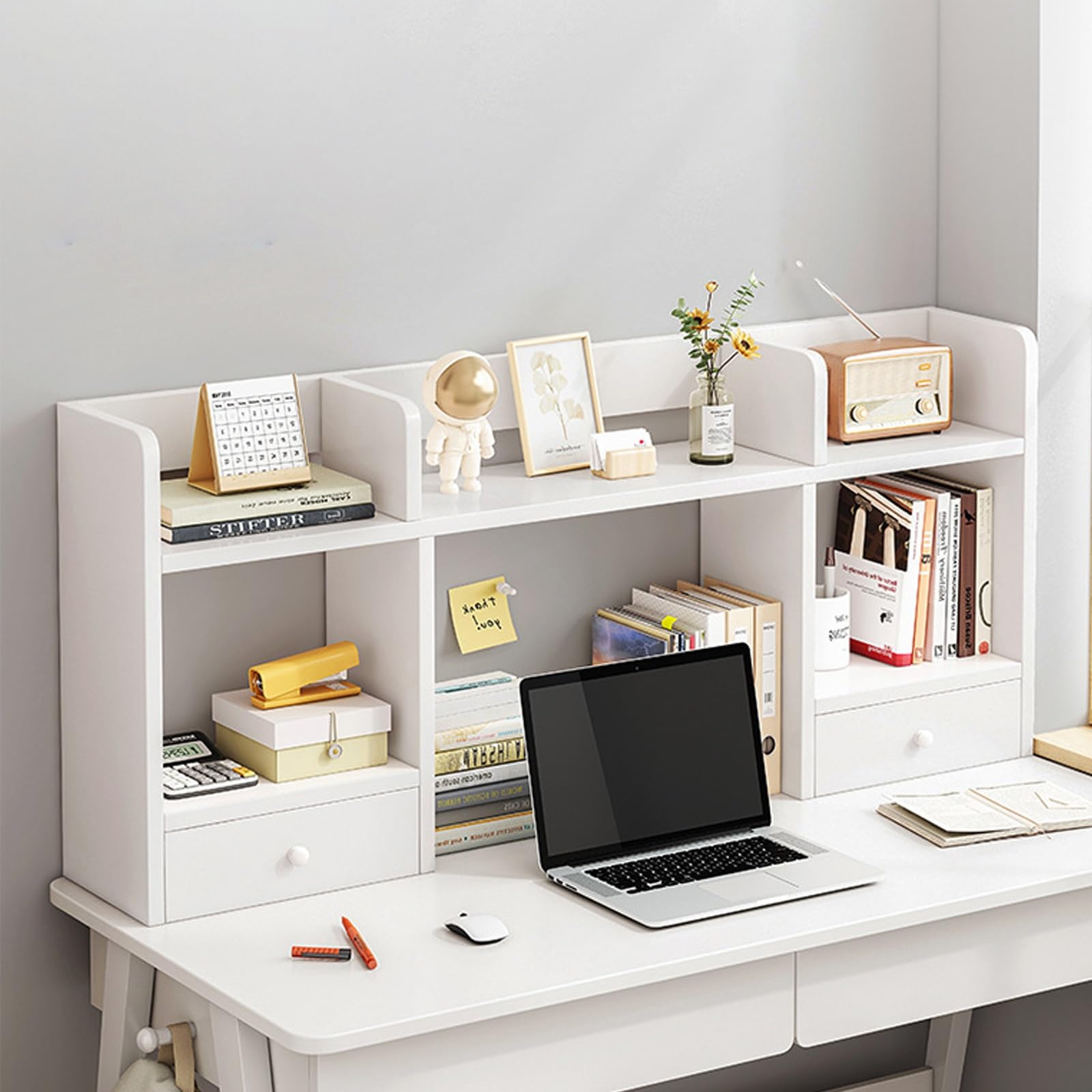 Estantería de escritorio independiente con puertas de almacenamiento y panel alto de MDF
