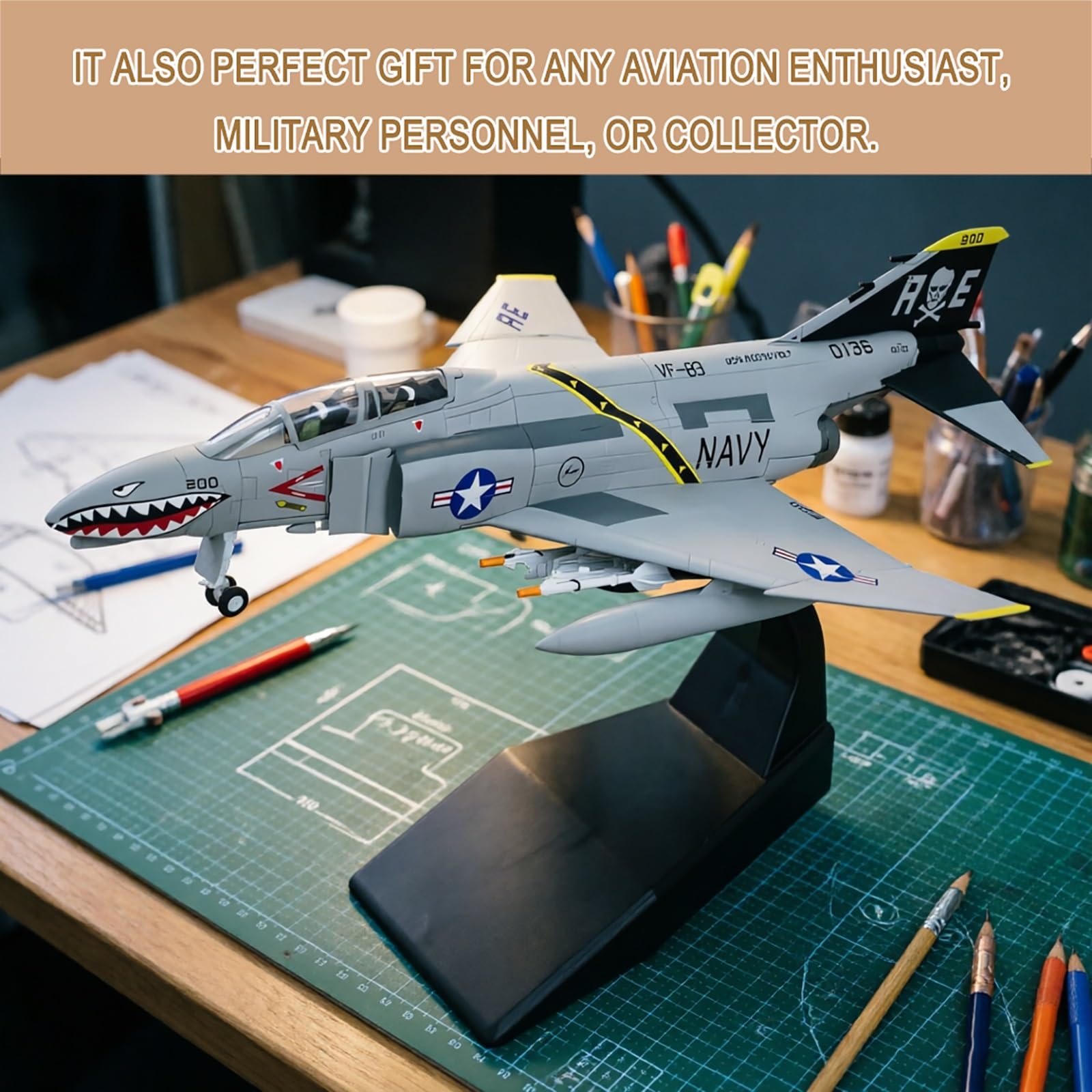 Modello pressofuso 1:100 dell'F-4C Dettagli accurati come quelli museali, peso pesante, supporto incluso Regalo collezionista aerei militari for gli appassionati aviazione, arredamento