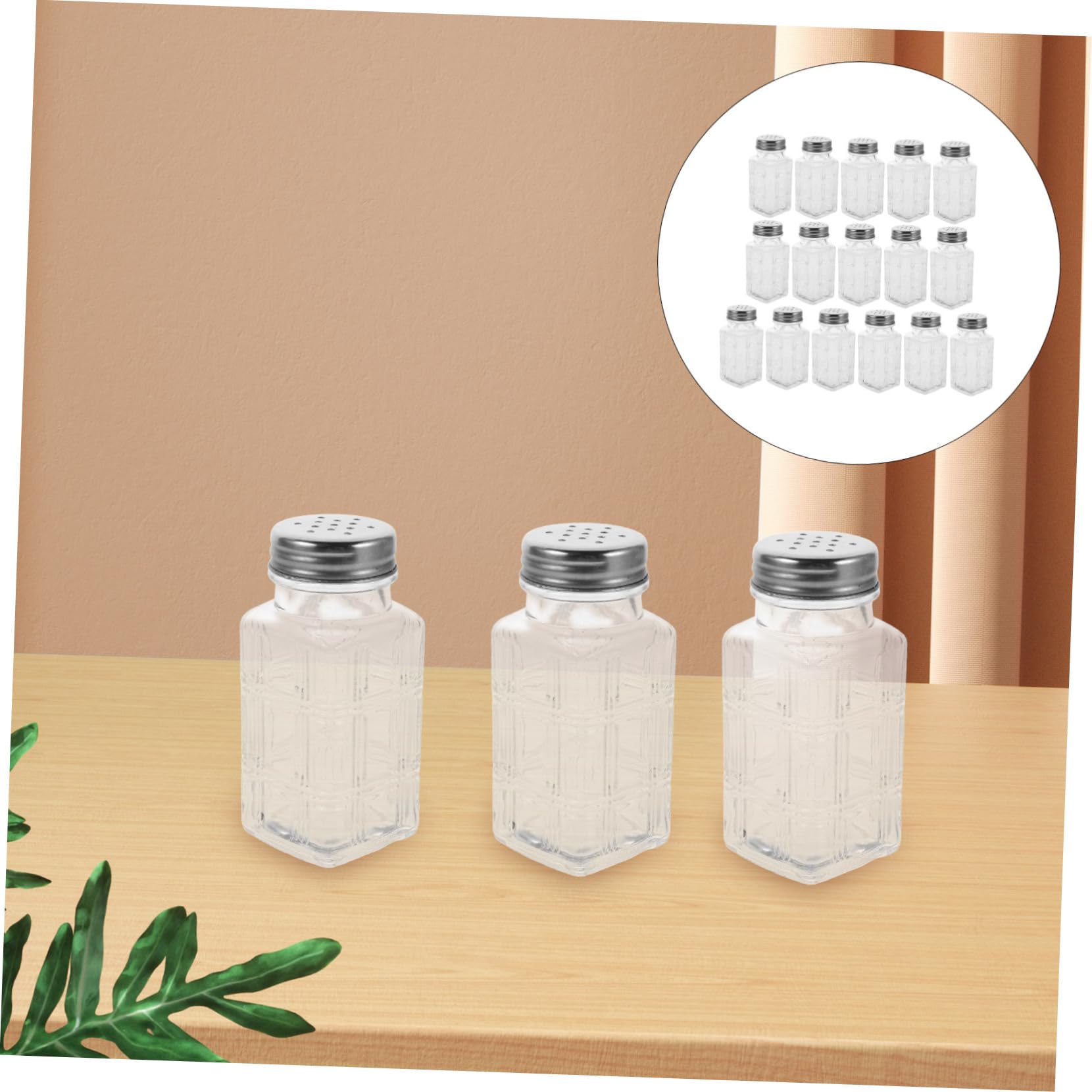 ULTECHNOVO 16stücke Transparente Quadratische Glas Gewürzflaschen mit Deckel Behälter für Gewürze Pfefferstreuer aus Glas für Küche Wiederverwendbar zur Gewürzaufbewahrung