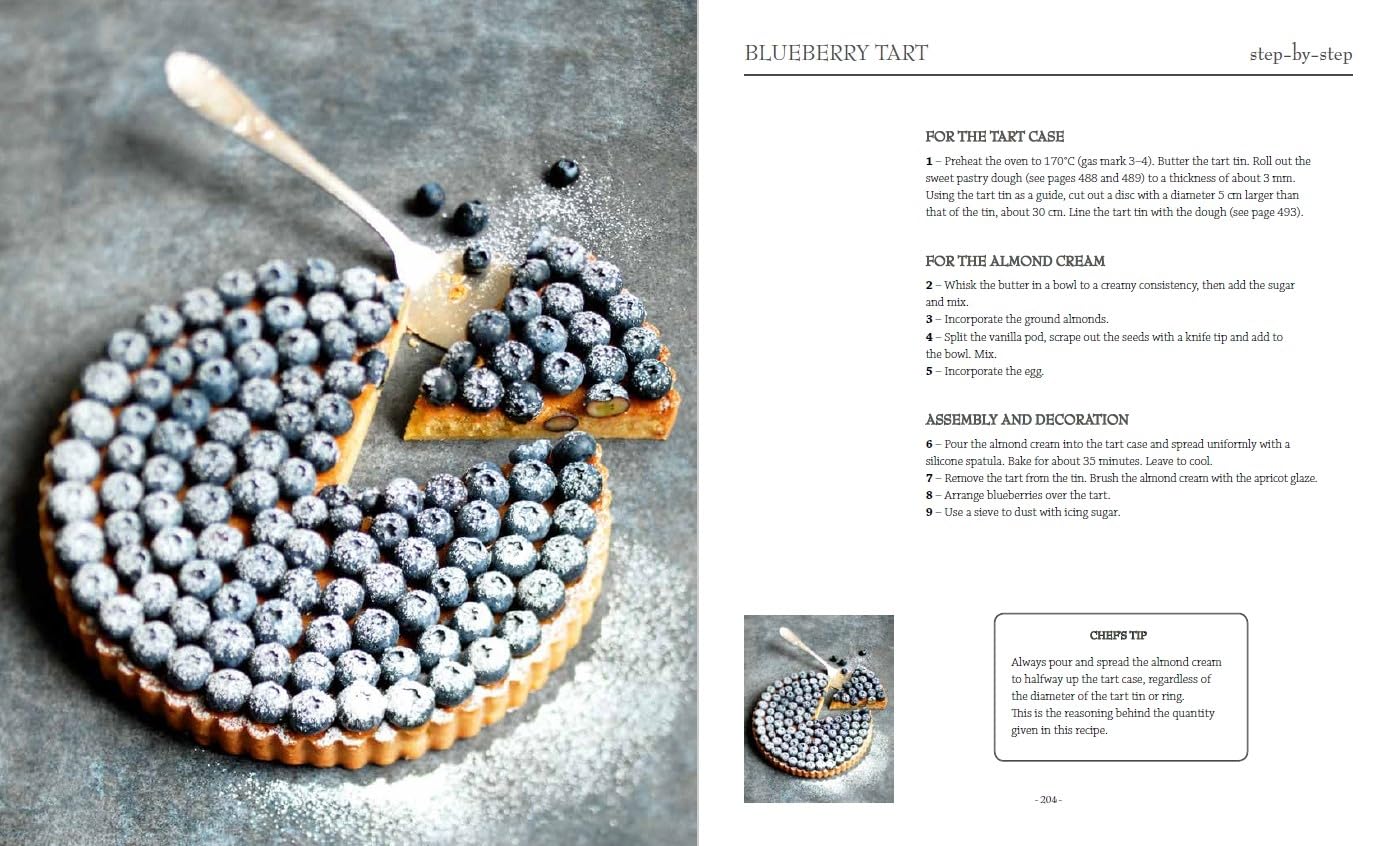 Le Cordon Bleu Pastry School: 100 step-by-step recipes explained by the chefs of the famous French culinary school