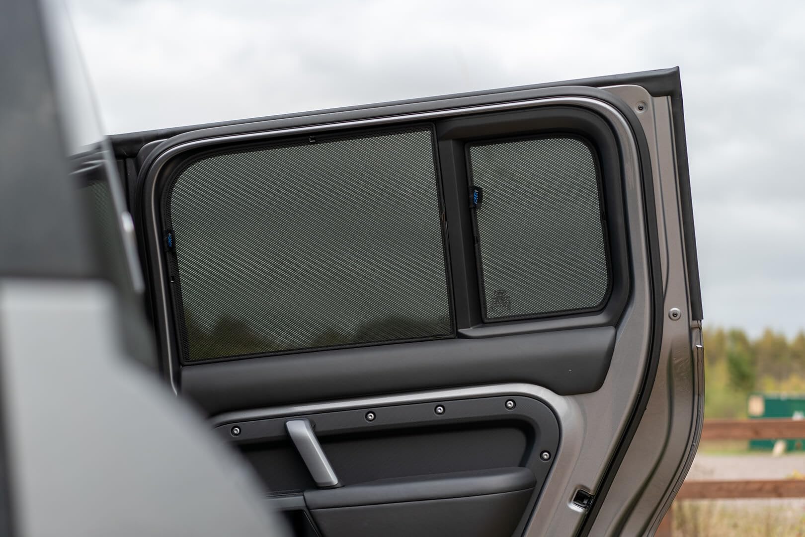 CAR SHADES Set Compatibile con Land Rover Defender D110 5-Porte 2020- (12-Parti) Tendine Parasole su Misura
