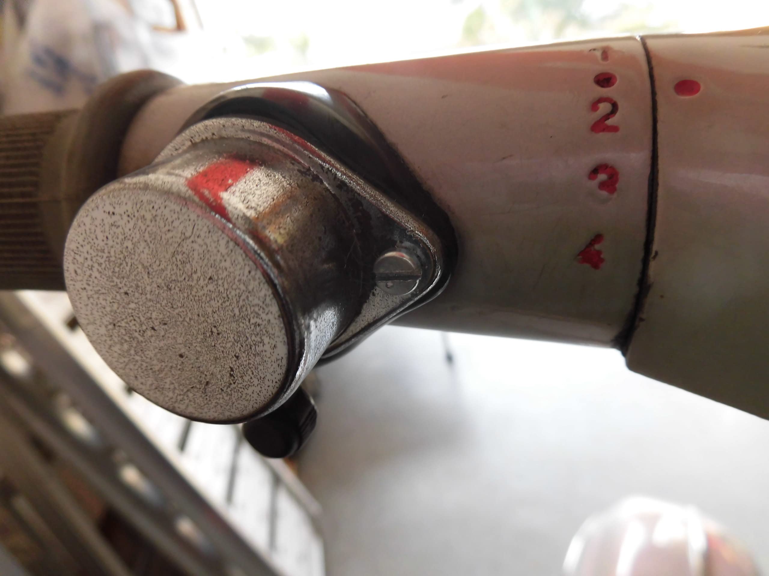 Amazon.co.jp: Vespaベスパ 50 100 ET3 ウインカースイッチ用