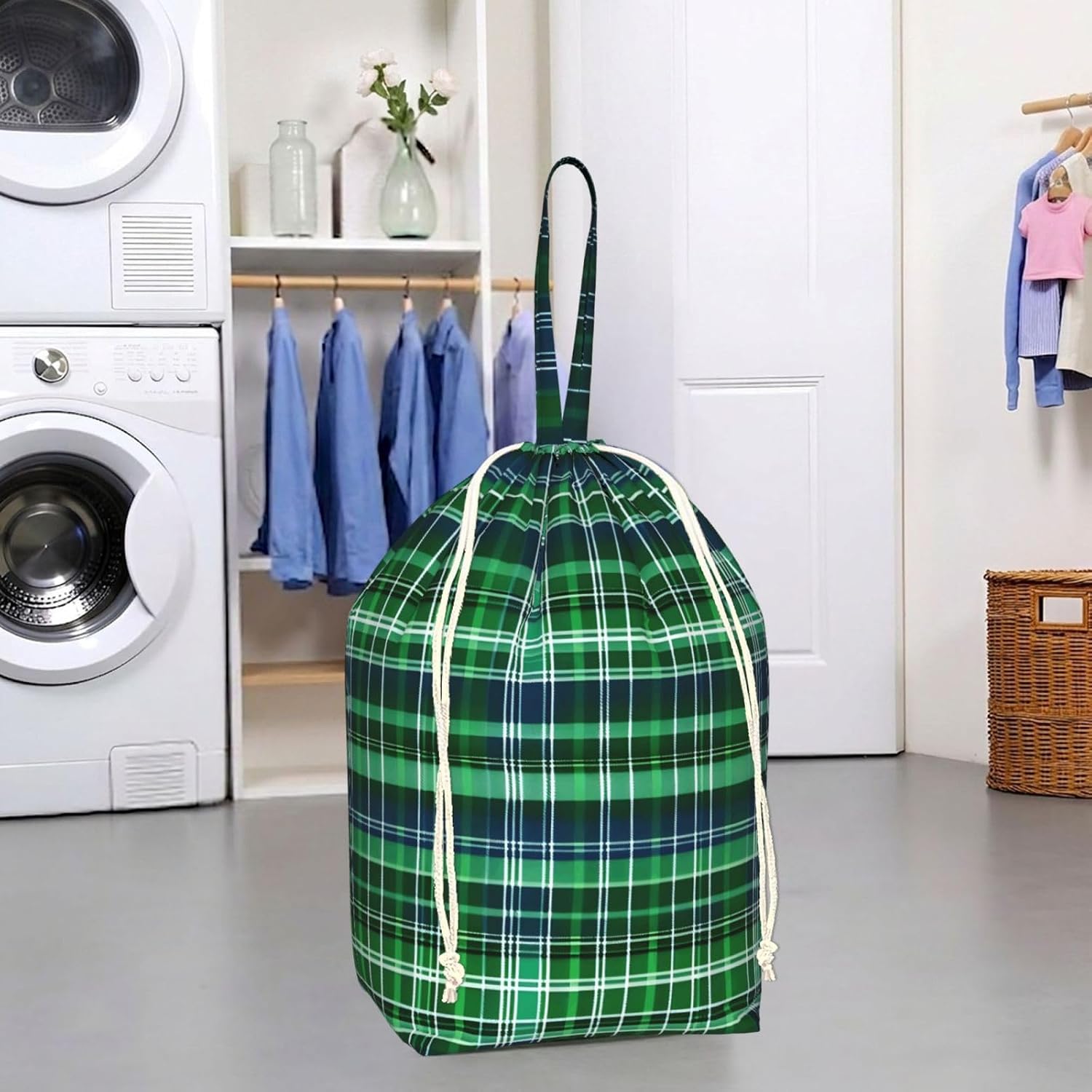 Oxford Blue and Green Scottish Tartan Print Large-capacity drawstring laundry bag with Handles for Dorm,Hotel