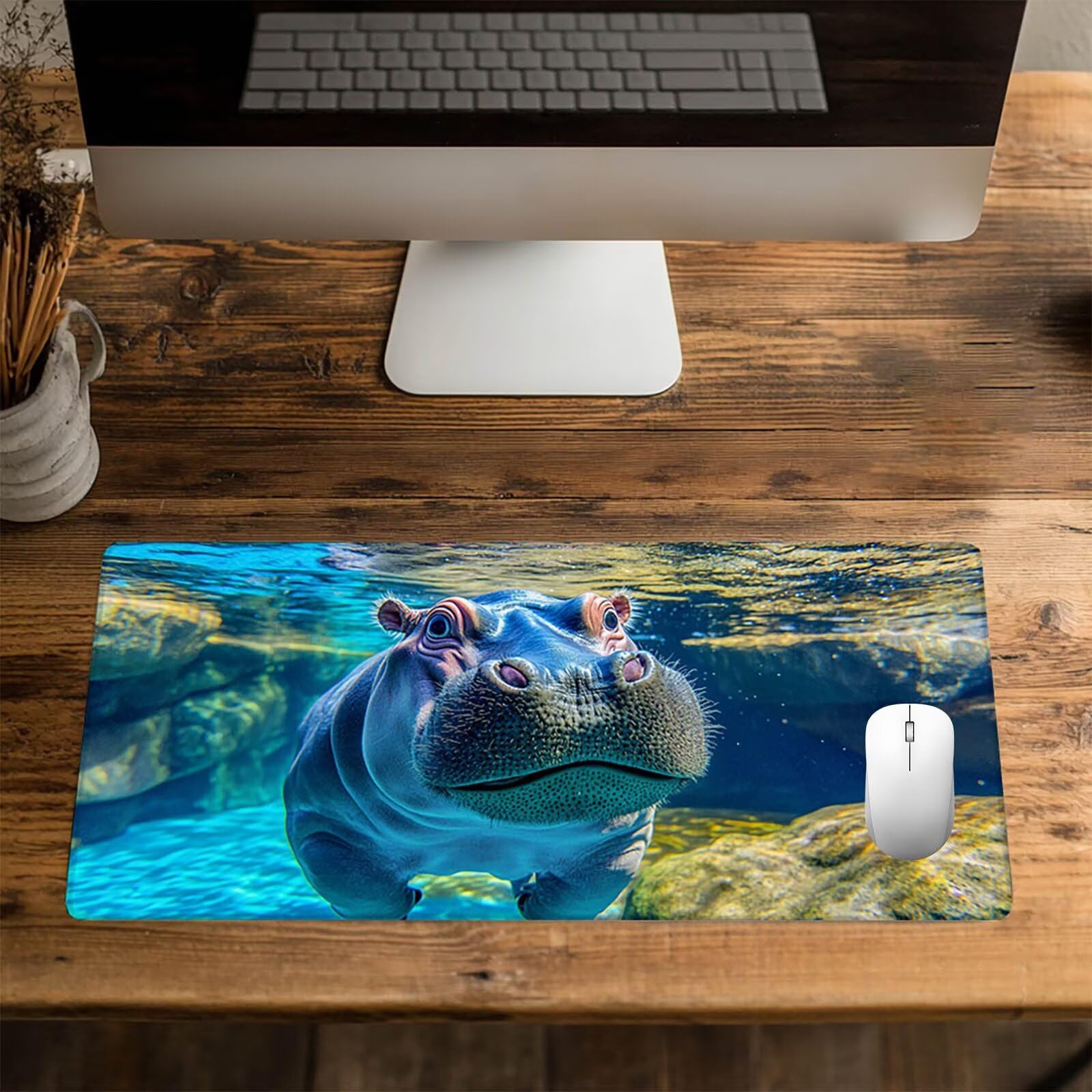 Podkładka pod mysz XXL 120 x 60 x 0,3 cm, duża mata na biurko dla zwierząt, antypoślizgowe i wodoodporne szyte krawędzie, podkładka pod mysz hipopotam kompatybilna z bezprzewodową klawiaturą i myszą
