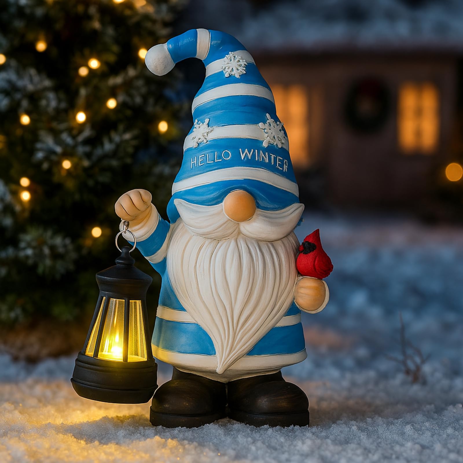 Tuanse Decorazione invernale da 20,3 cm per decorazione esterna in resina gnomo da giardino con lanterna con luci solari e cardinali fiocchi di neve statuetta per portico Natale esterno patio