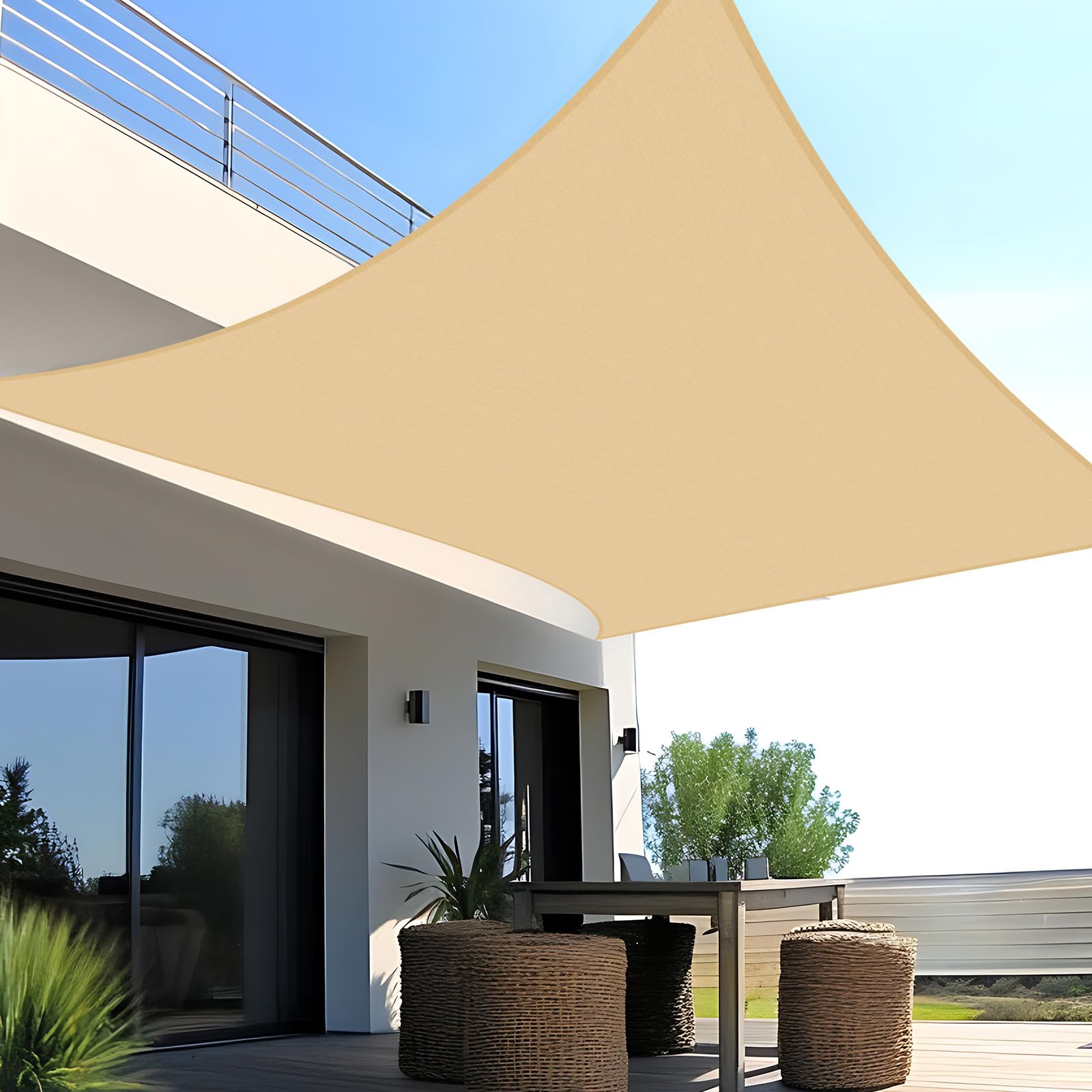 Toldo vela de sombra para jardín y cenas en exteriores los días de verano en el patio