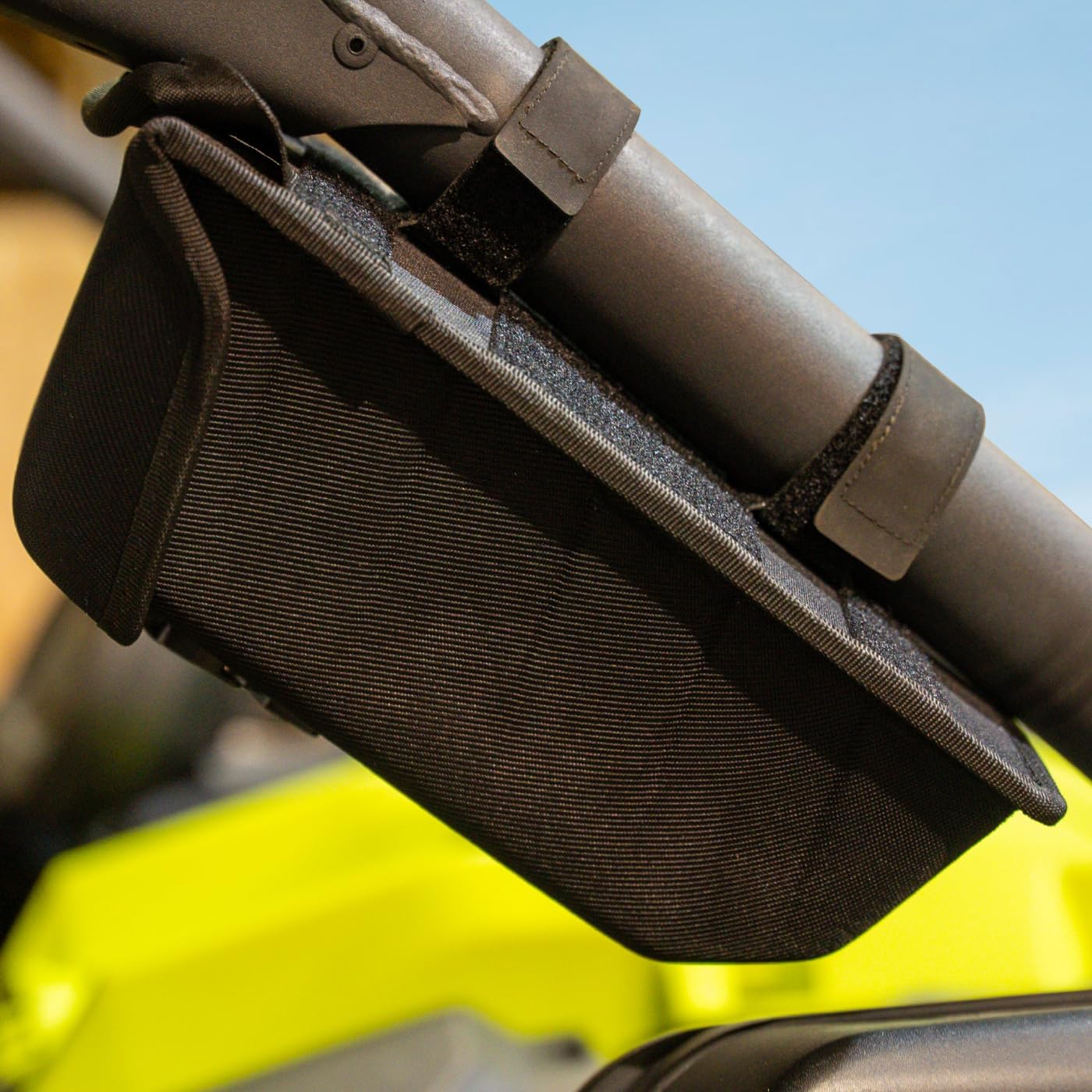 RAVEK UTV Goggle Sunglasses Pouch Bar Mount Flat Mount Trail Vault Pouch 59-239