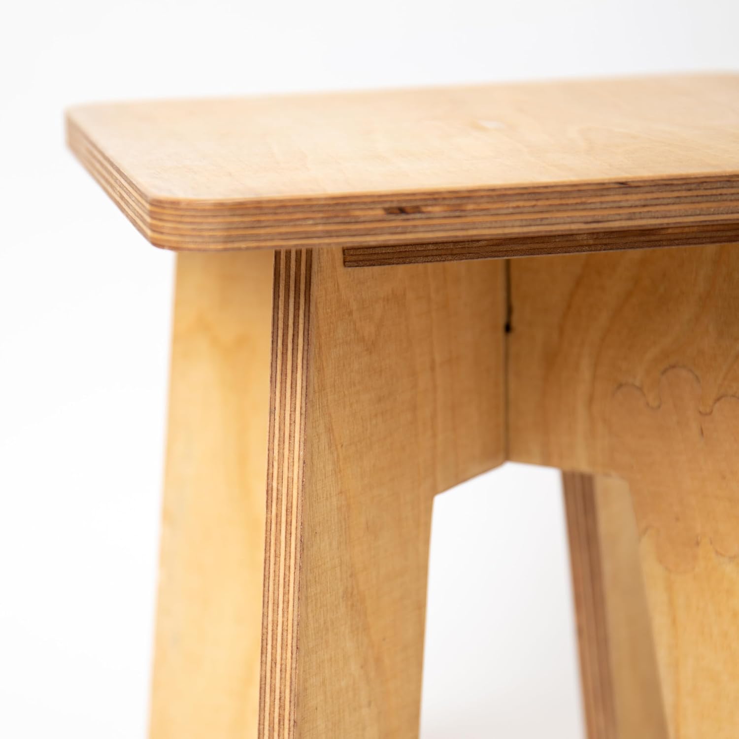 Tamo Portable Wooden Stool